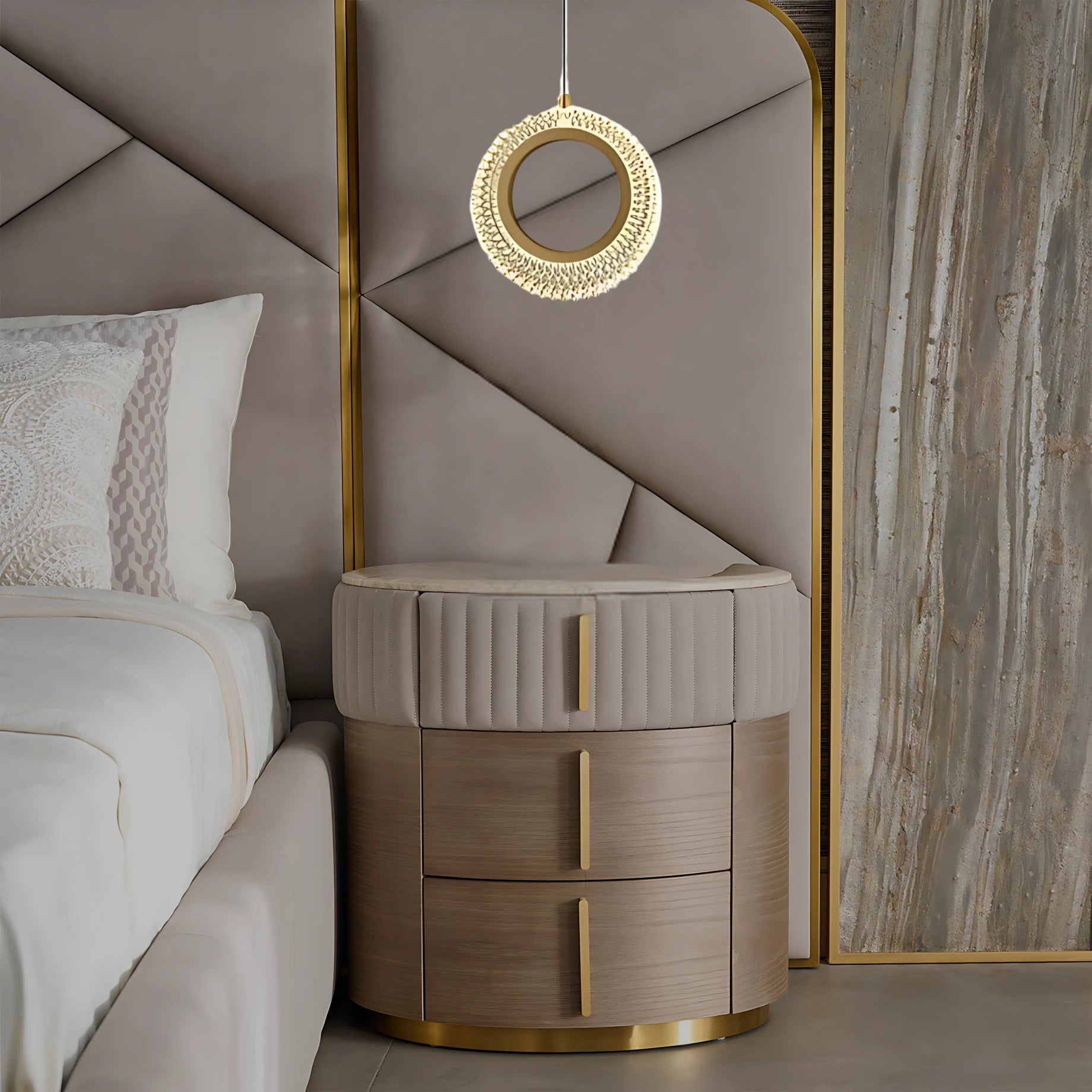 CARESSE ASTRALE PENDANT