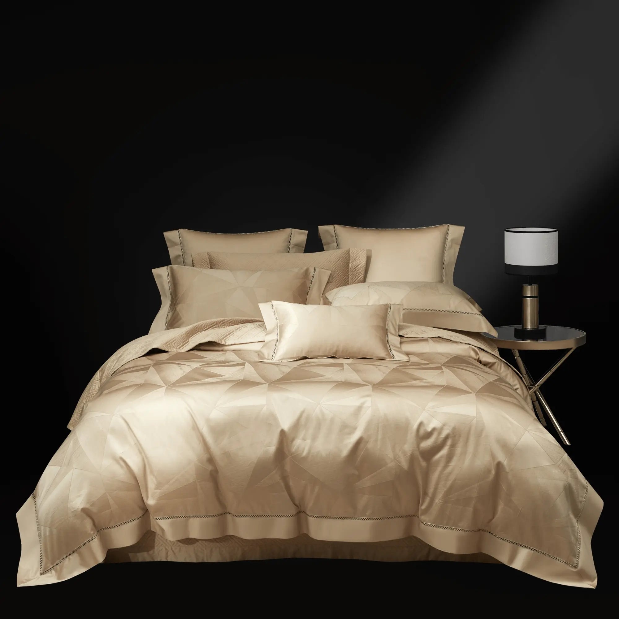 CHAMPAGNE ELEGANCE 1400 THREAD COUNT DUVET COVER & SHAMS