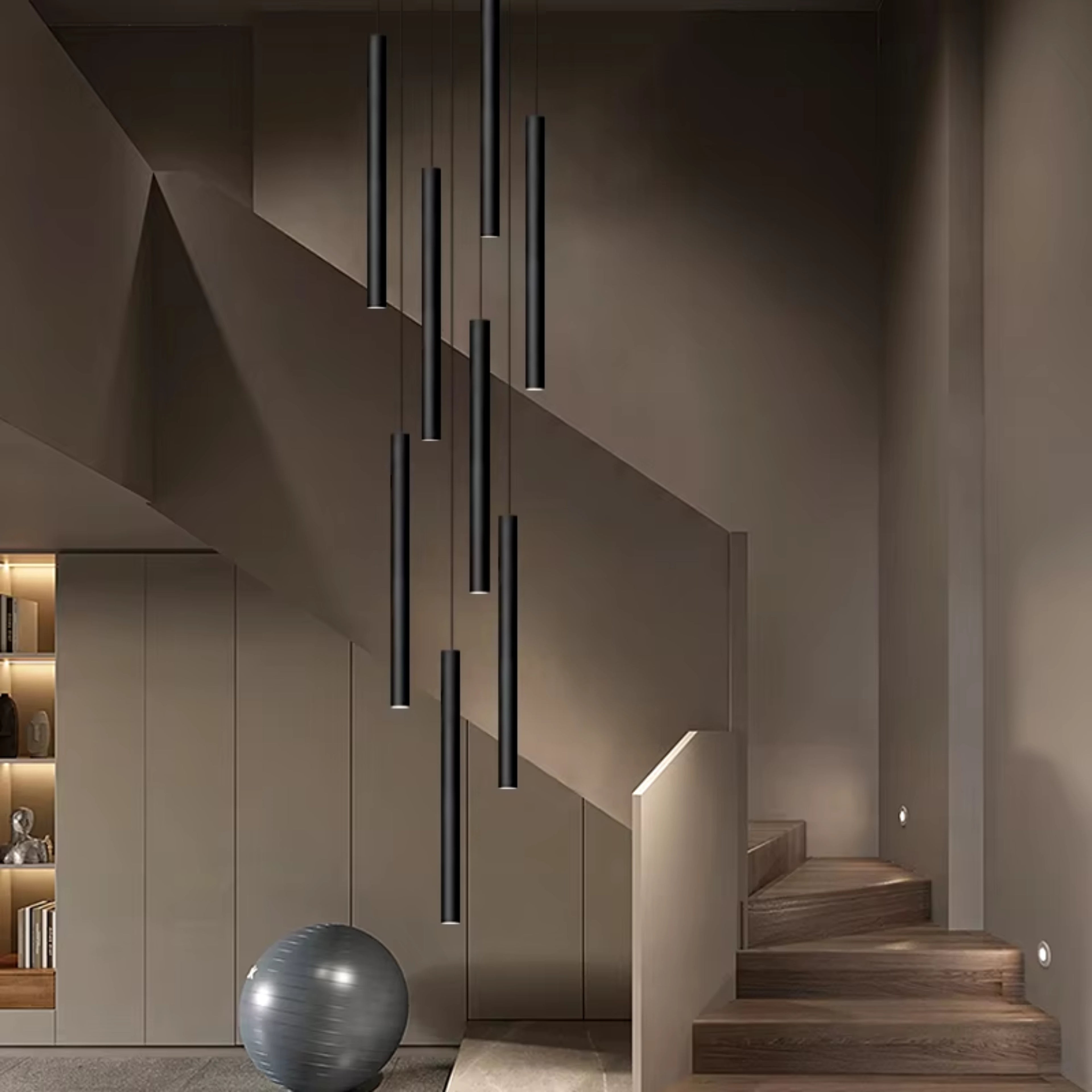 PANTHÈRE STAIRCASE CHANDELIER