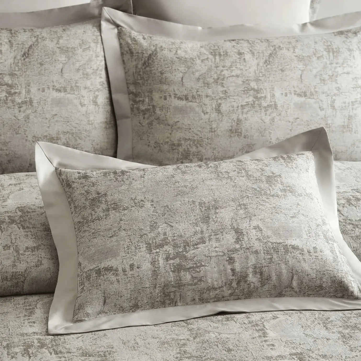 STONE MIRAGE 1000 THREAD COUNT DUVET COVER & SHAMS