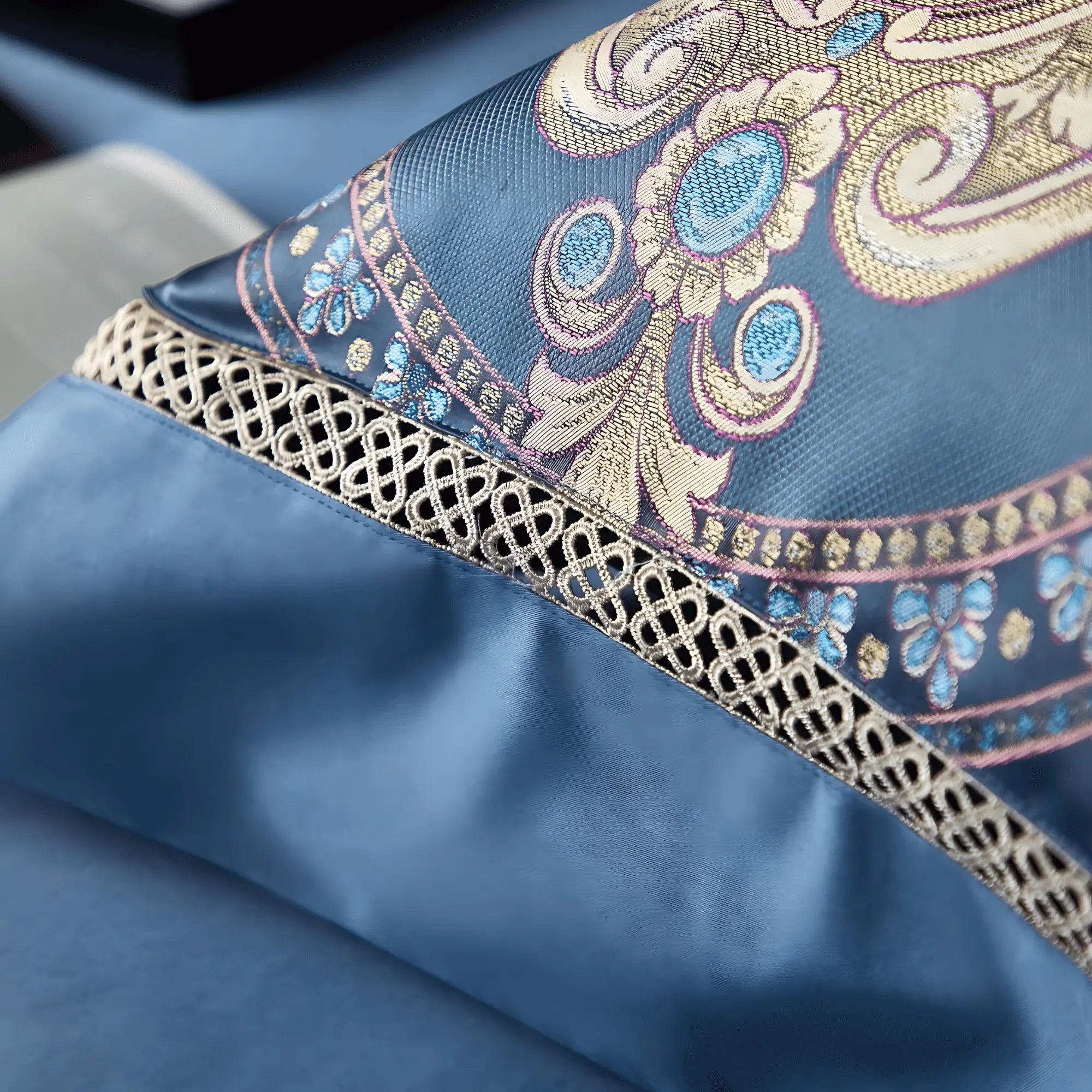 BLUE OPULENCE 1400 THREAD COUNT DUVET COVER & SHAMS