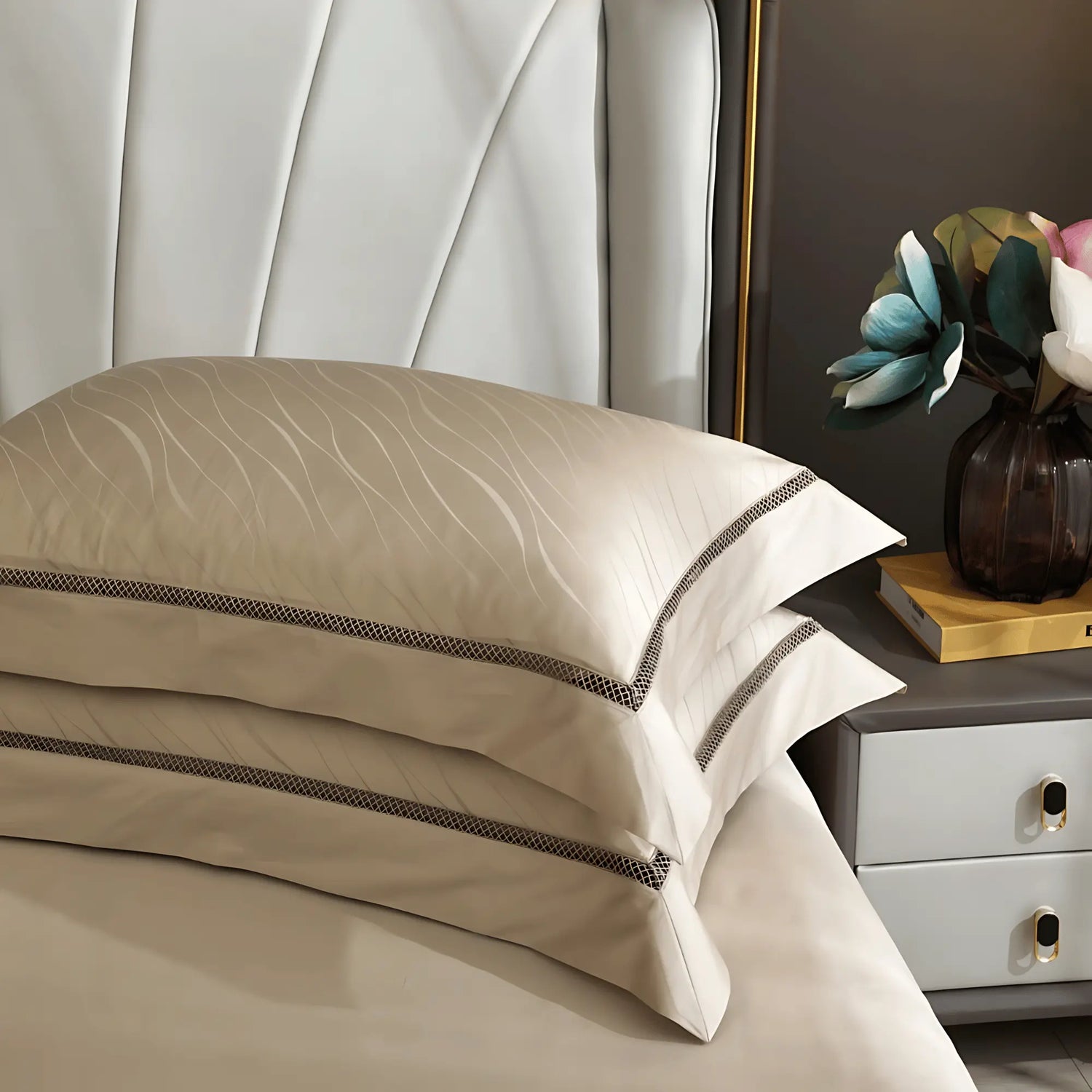 CHAMPAGNE LUXE 1000 THREAD COUNT DUVET COVER & SHAMS