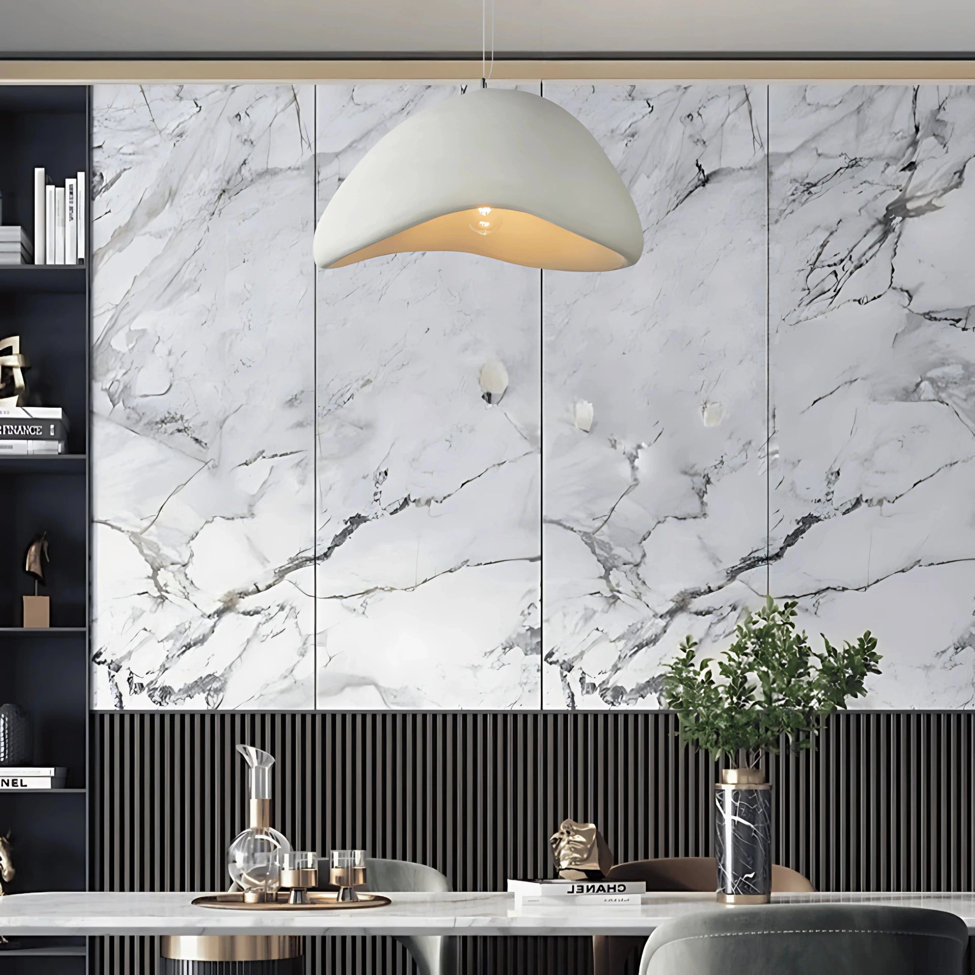 ENCHANTED ARBOREAL PENDANT