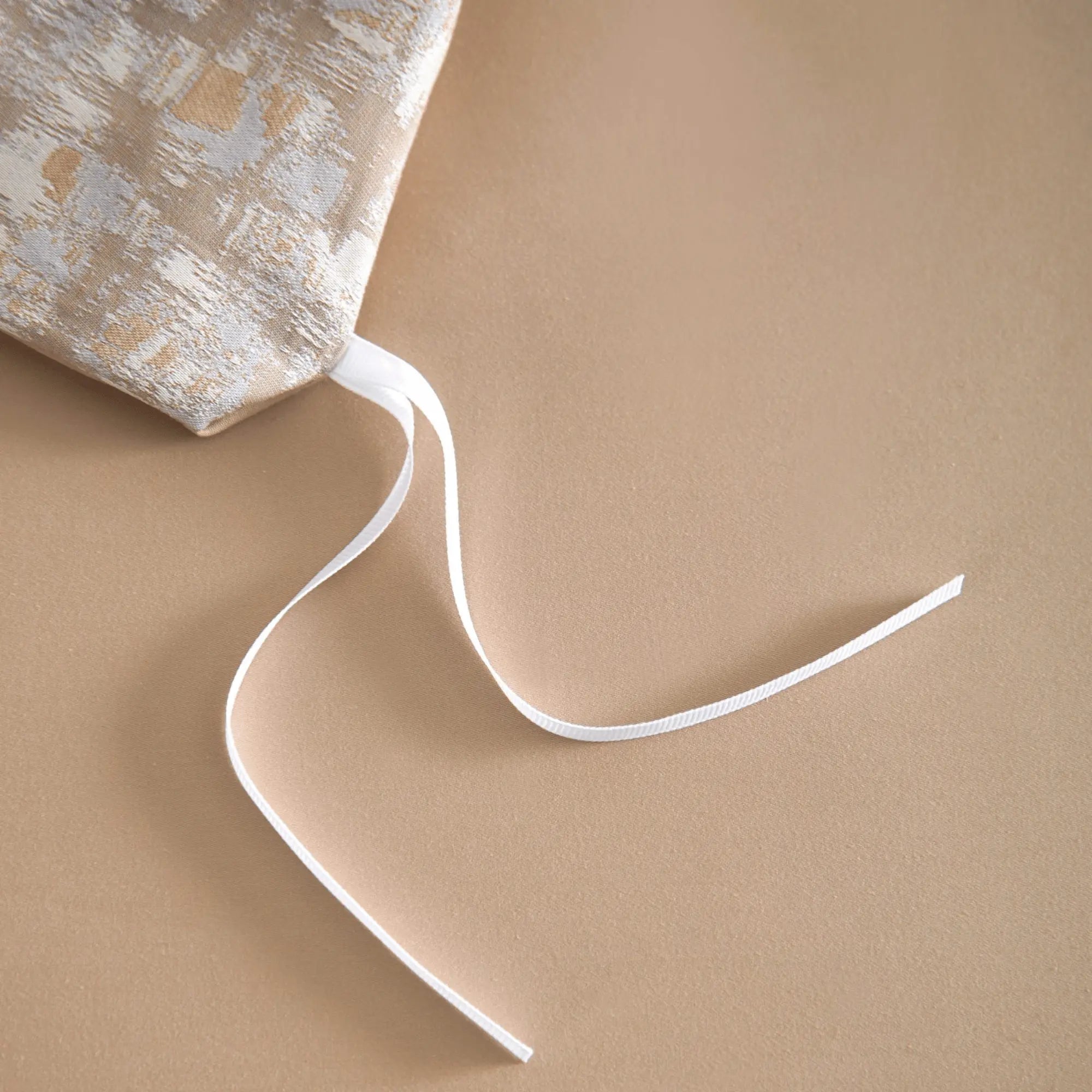 BEIGE MYSTIQUE 1000 THREAD COUNT DUVET COVER & SHAMS