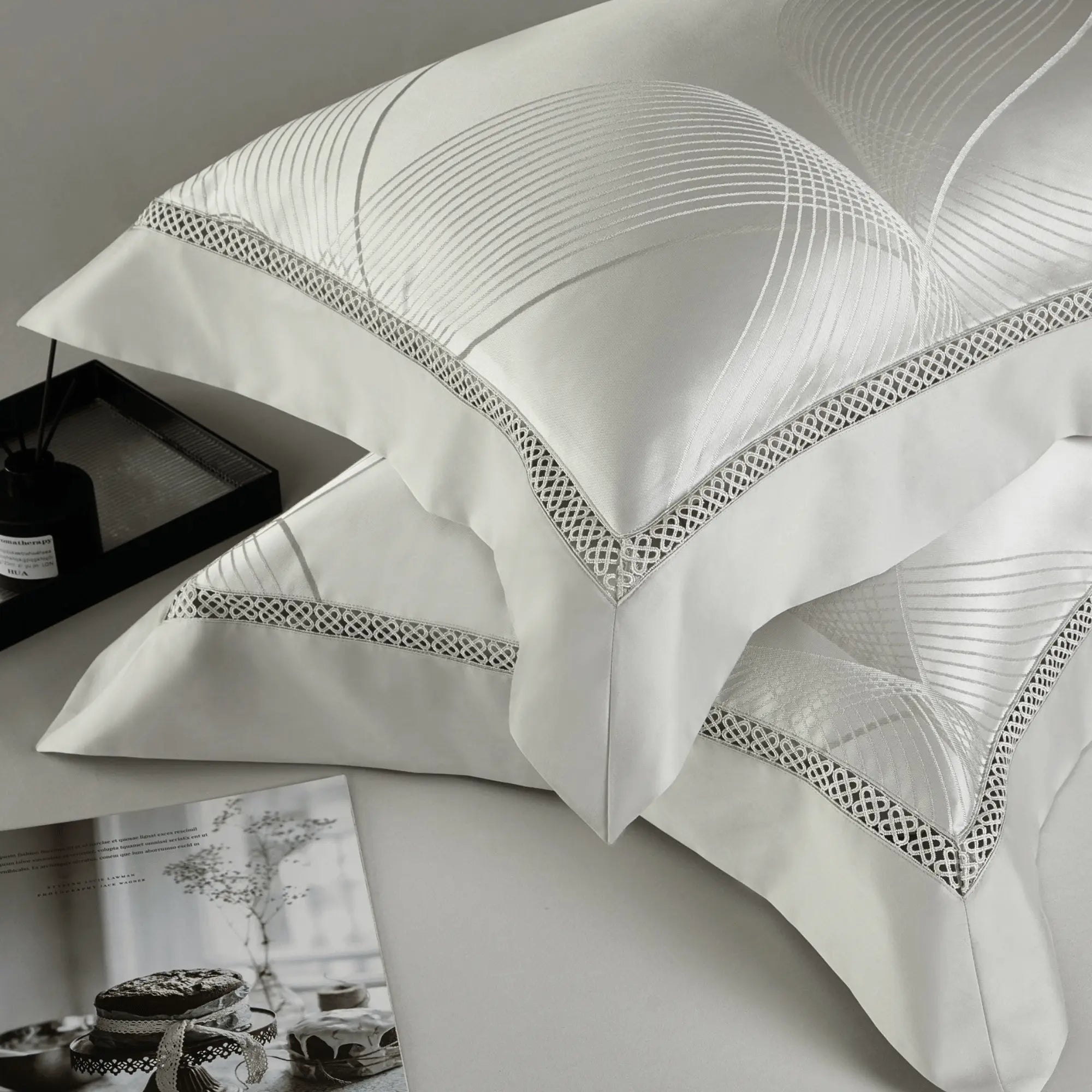 IVORY WAVES 1400 THREAD COUNT DUVET COVER & SHAMS