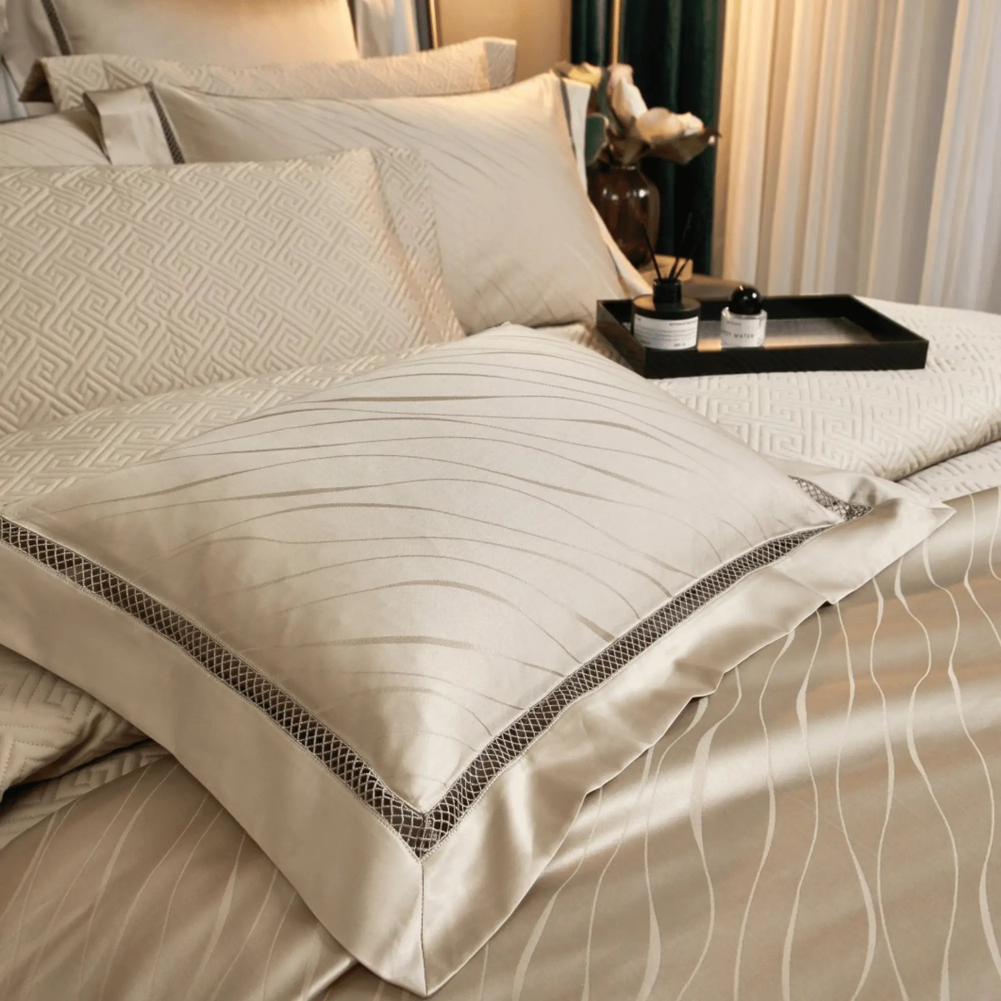 CHAMPAGNE LUXE 1000 THREAD COUNT DUVET COVER & SHAMS