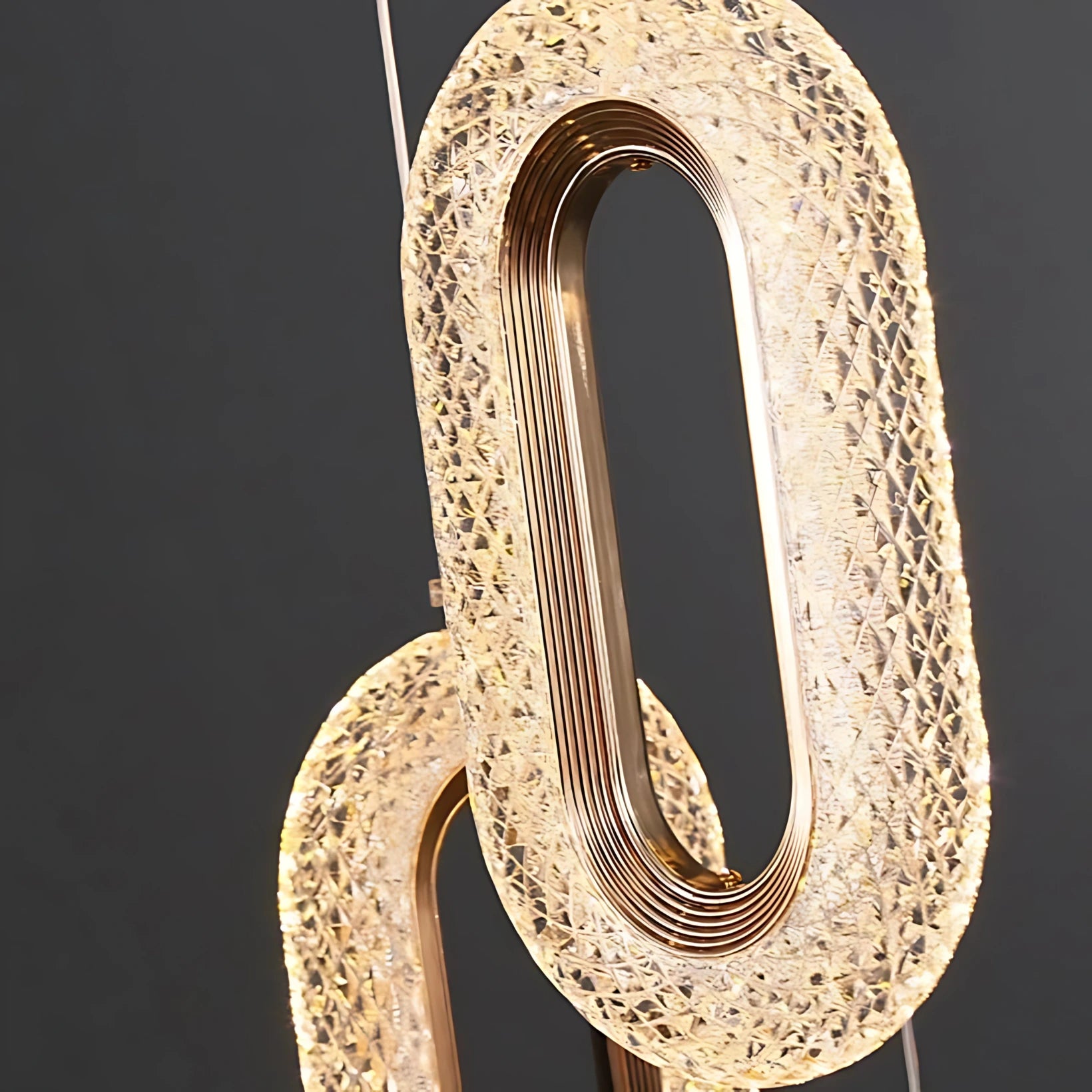 OPUS OVAL PENDANT