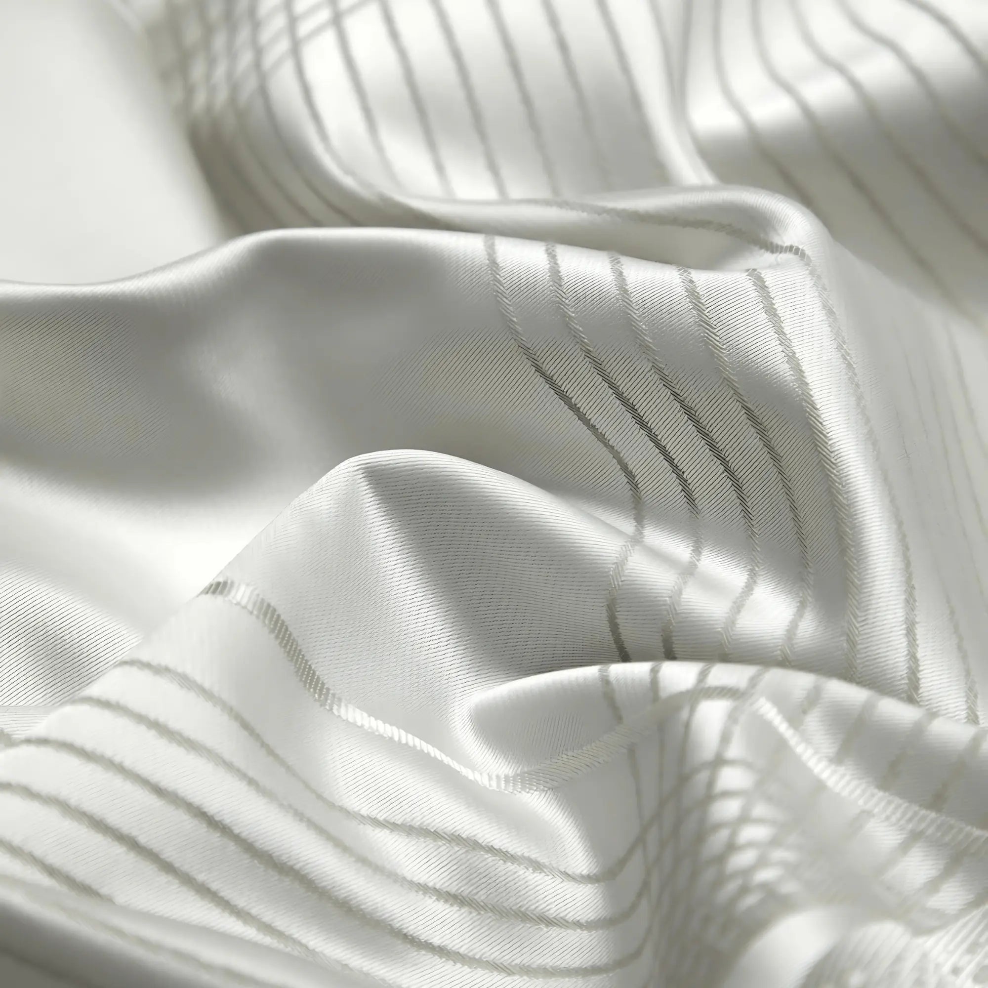 IVORY WAVES 1400 THREAD COUNT DUVET COVER & SHAMS