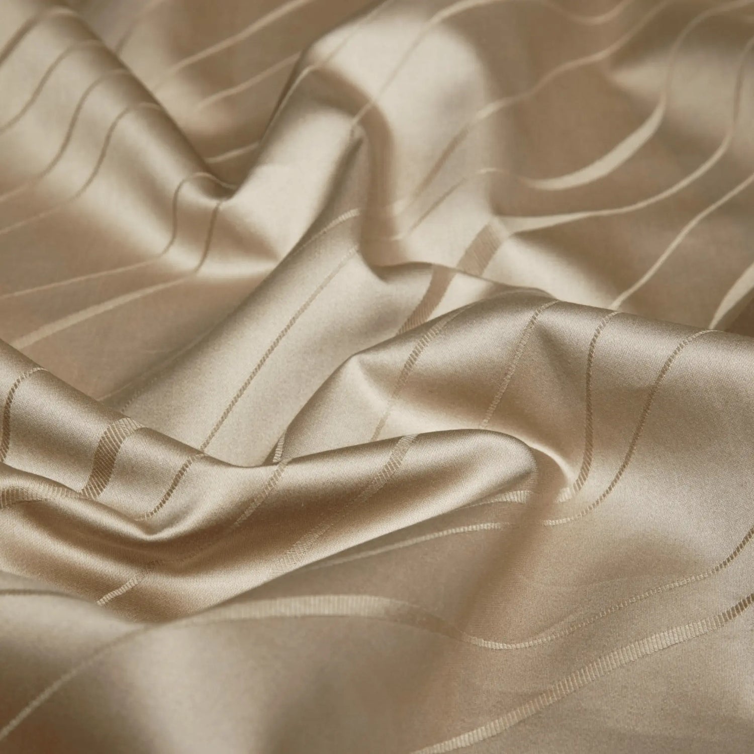 CHAMPAGNE LUXE 1000 THREAD COUNT DUVET COVER & SHAMS