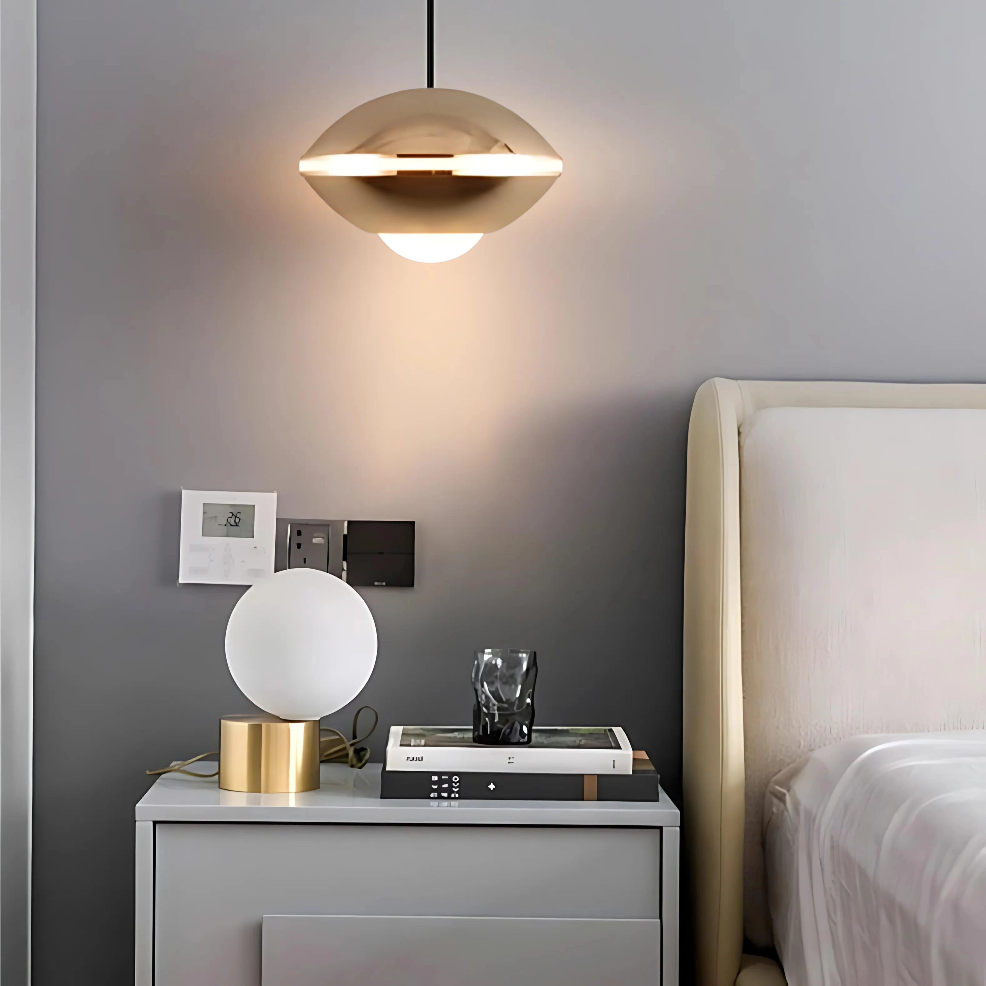 MYSTÈRE CÉLESTE PENDANT