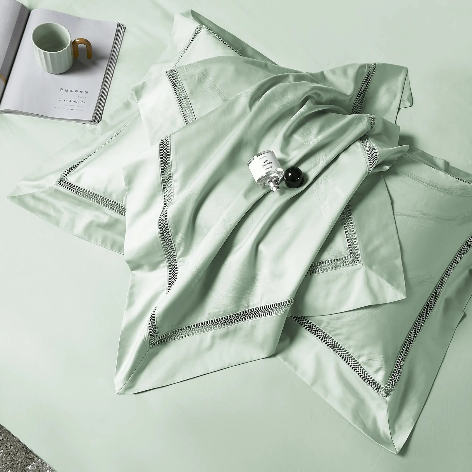 PISTACHIO ELEGANCE 1000 THREAD COUNT DUVET COVER & SHAMS