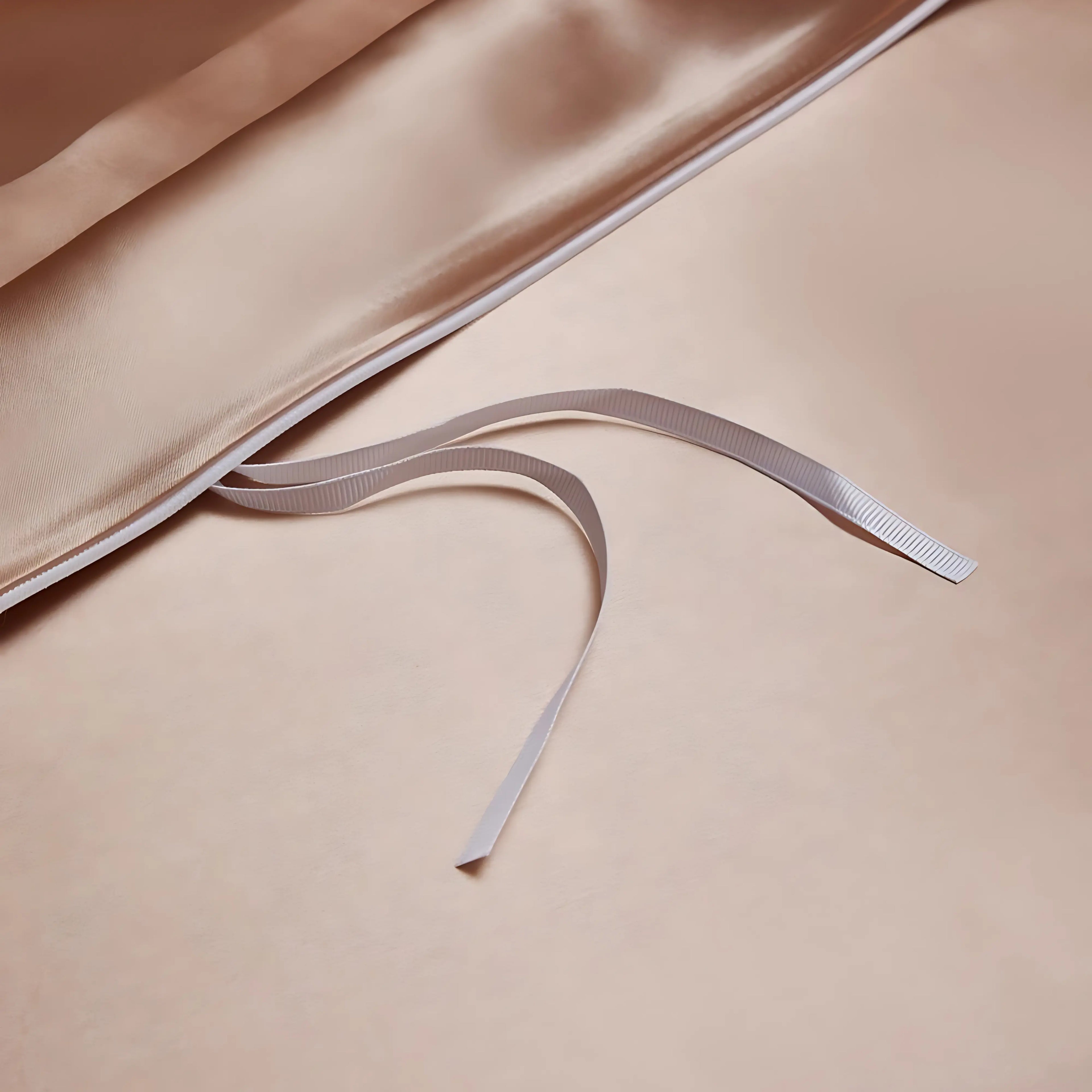 ROSY CHAMPAGNE MULBERRY SILK DUVET COVER & SHAMS