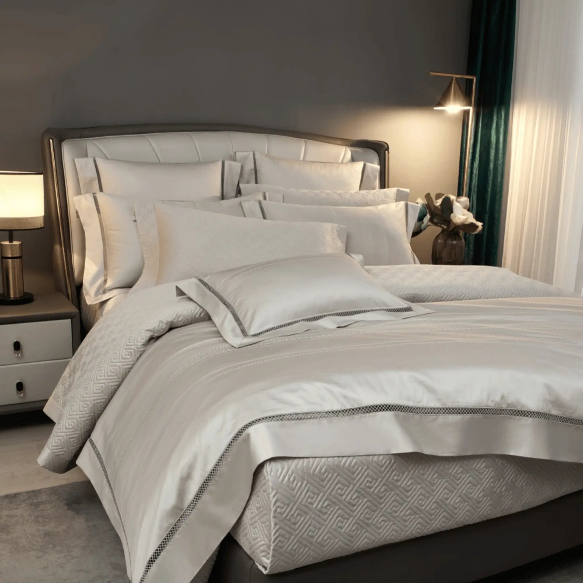 IVORY RADIANCE 1000 THREAD COUNT DUVET COVER & SHAMS