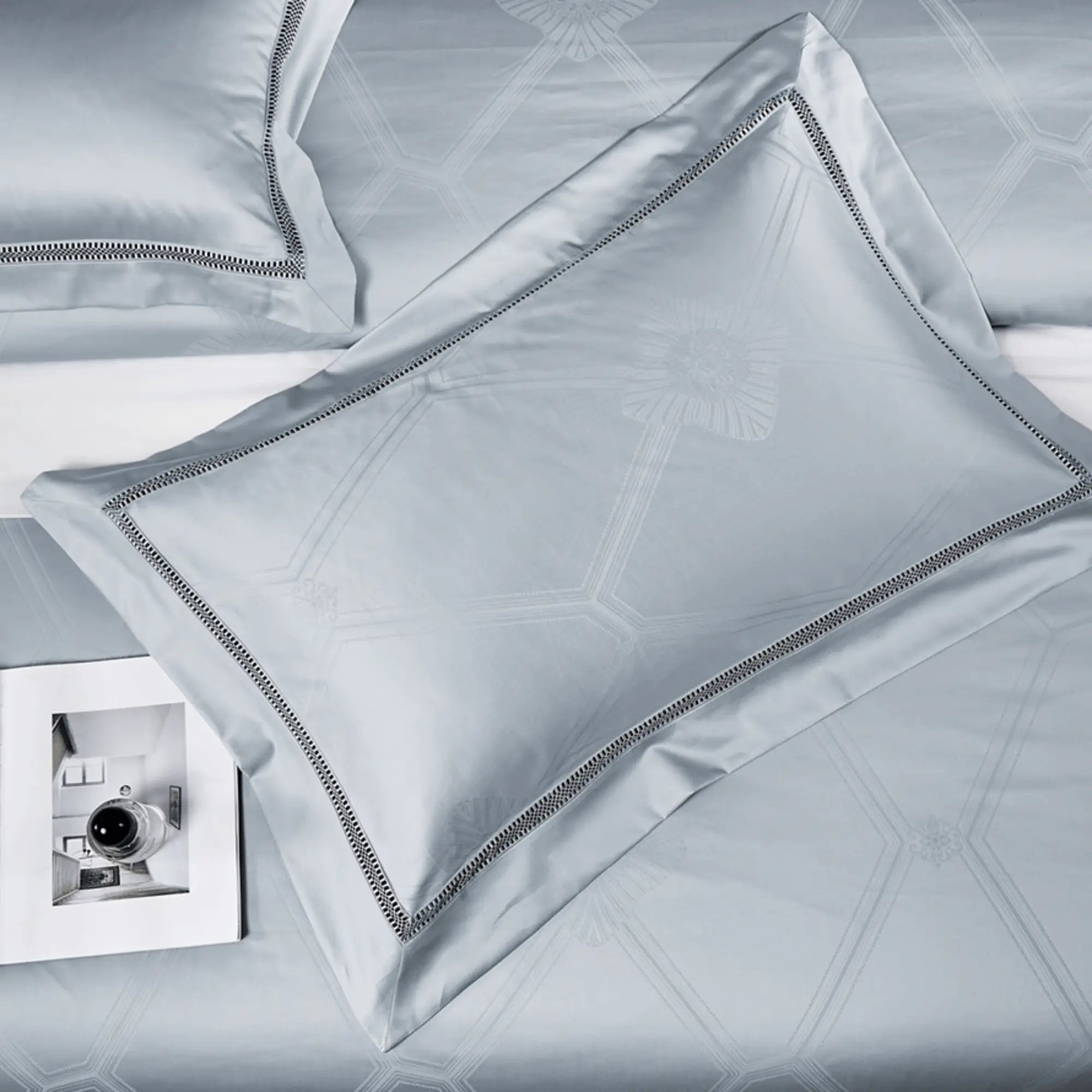 MIST SERENITY 1000 THREAD COUNT DUVET COVER & SHAMS