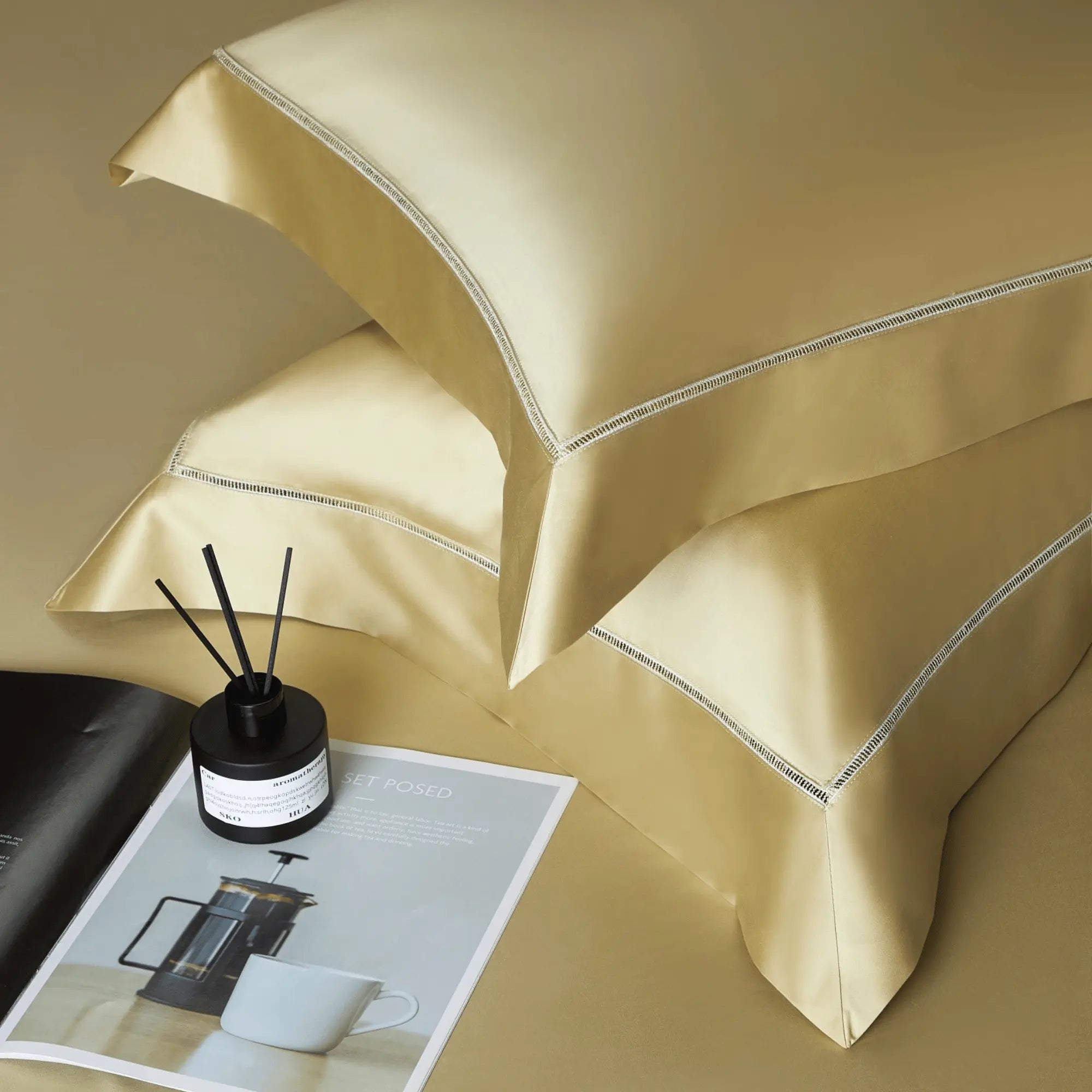 GOLDEN HAZE 2000 THREAD COUNT DUVET COVER & SHAMS