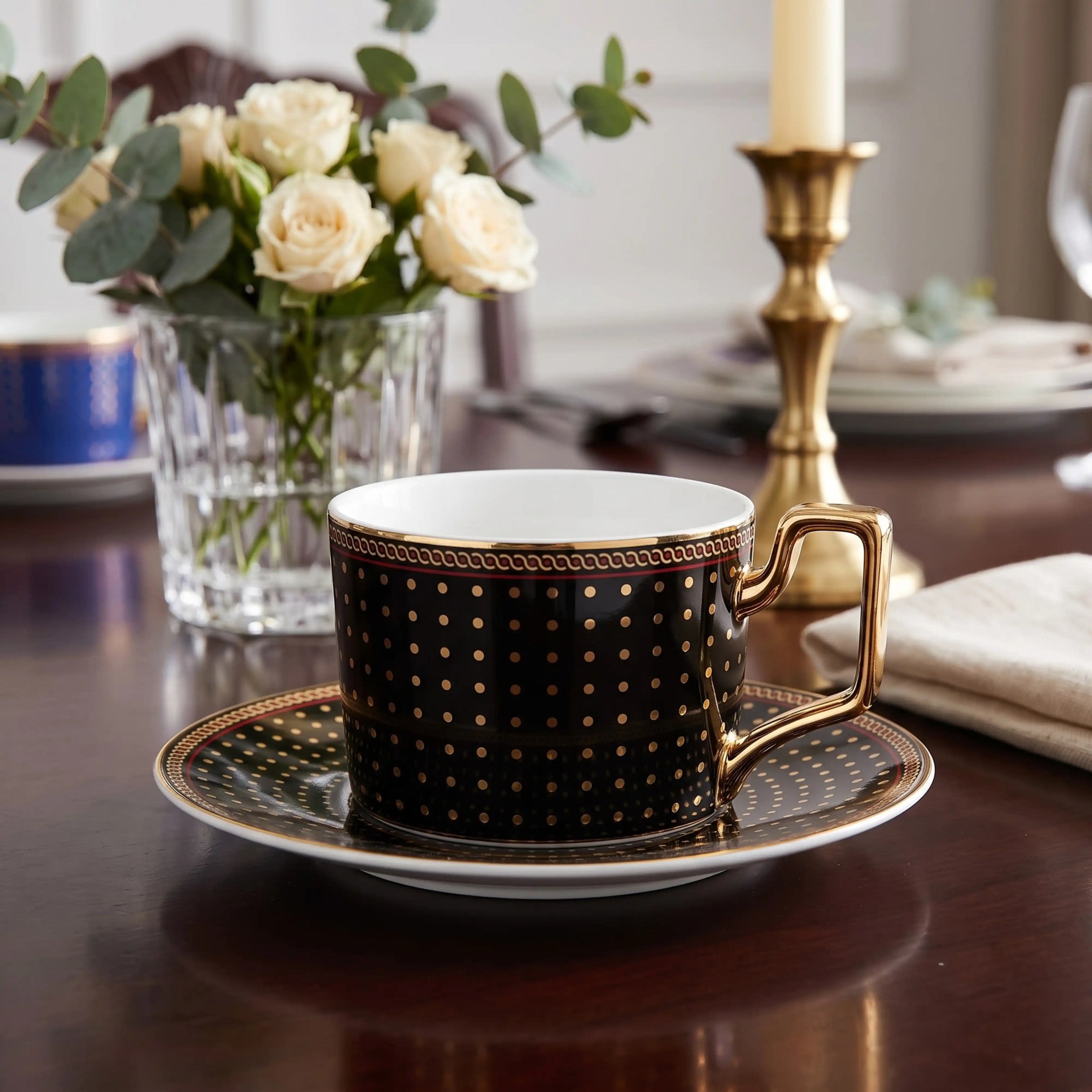 DELPHI NOIR TEACUP SET
