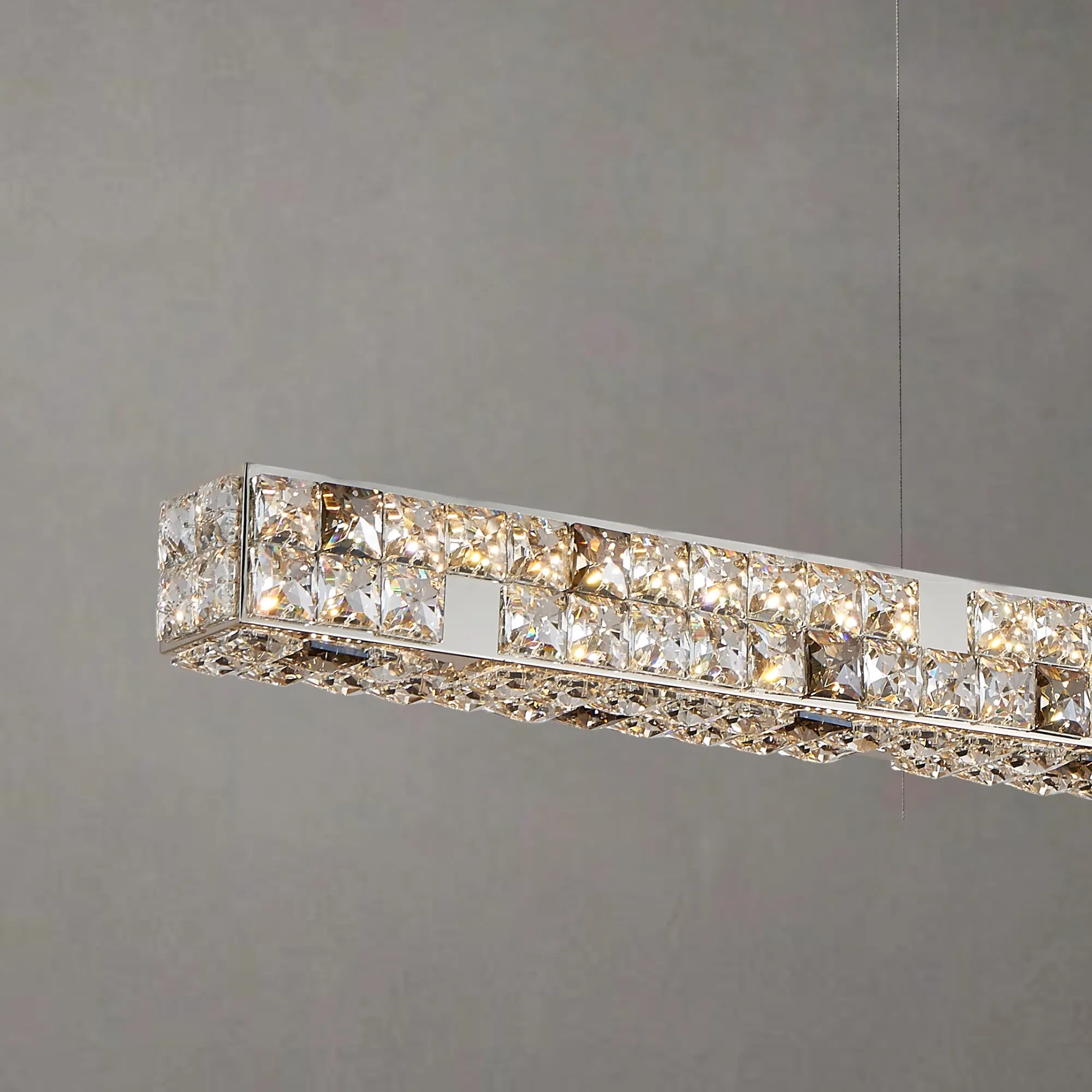 LUMIÉRE DE CARTIER LINEAR CHANDELIER