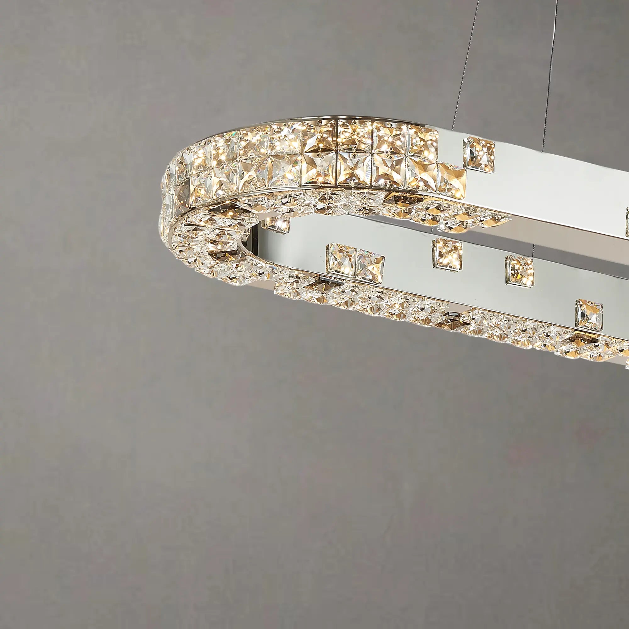 LUMIÉRE DE CARTIER OVAL CHANDELIER