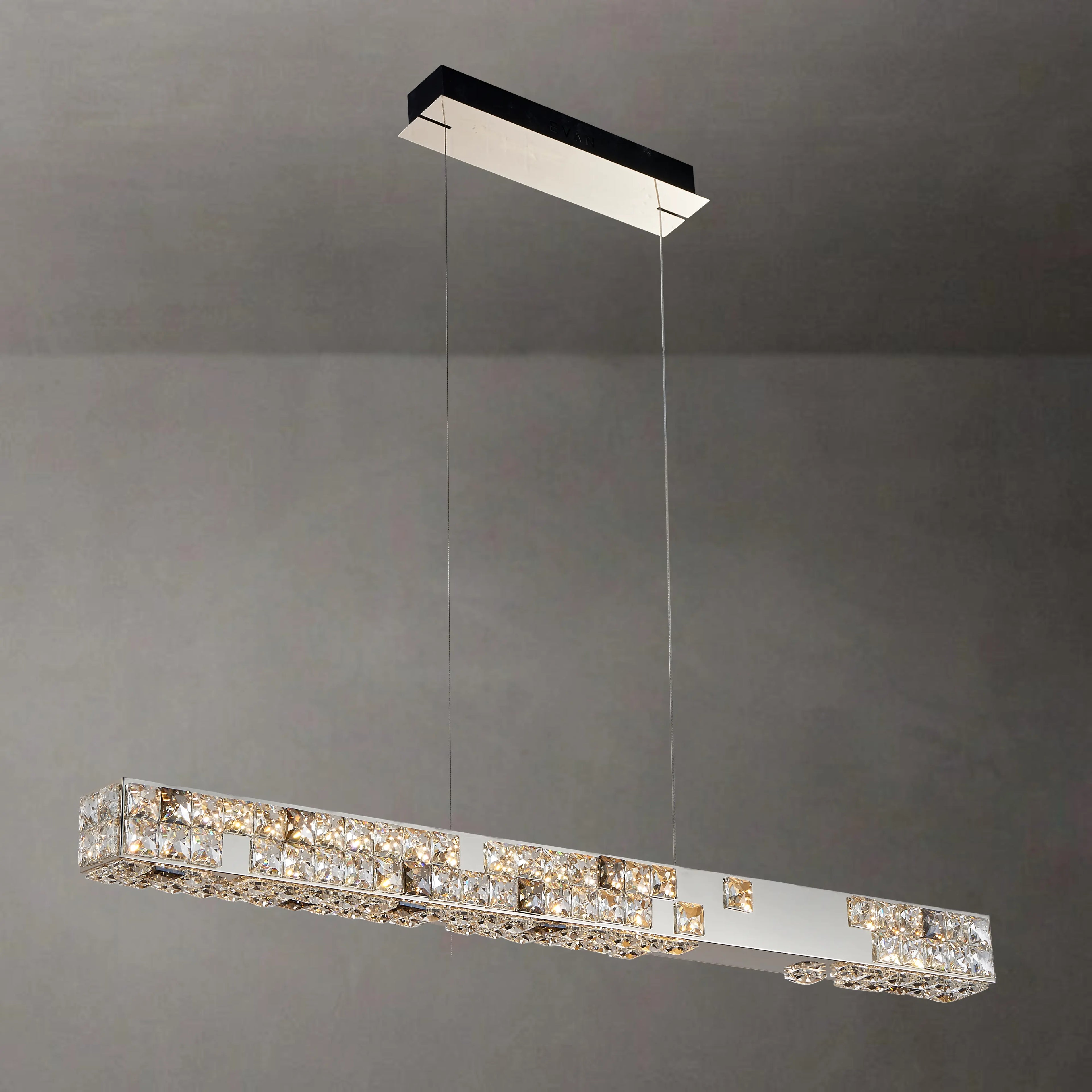 LUMIÉRE DE CARTIER LINEAR CHANDELIER