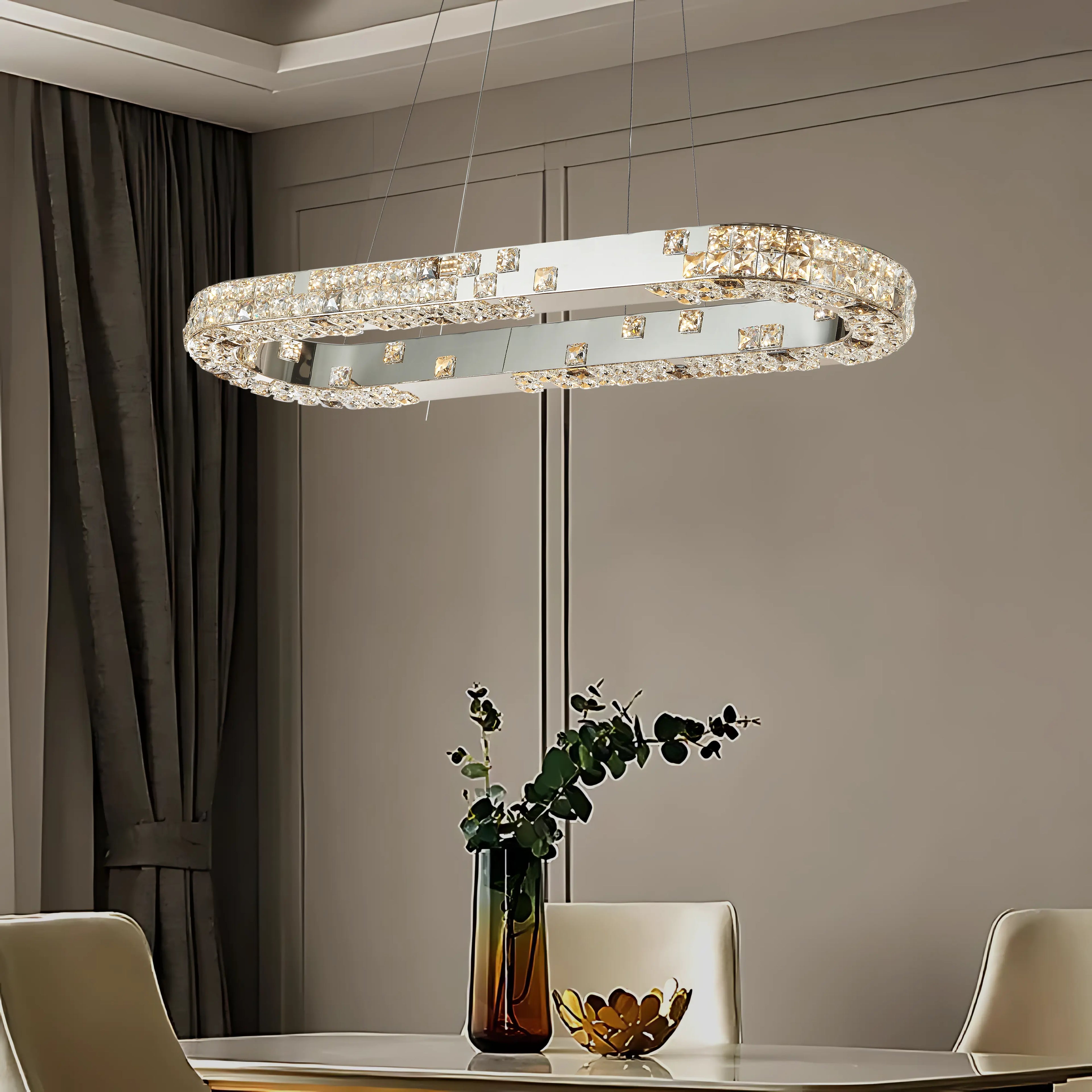 LUMIÉRE DE CARTIER OVAL CHANDELIER