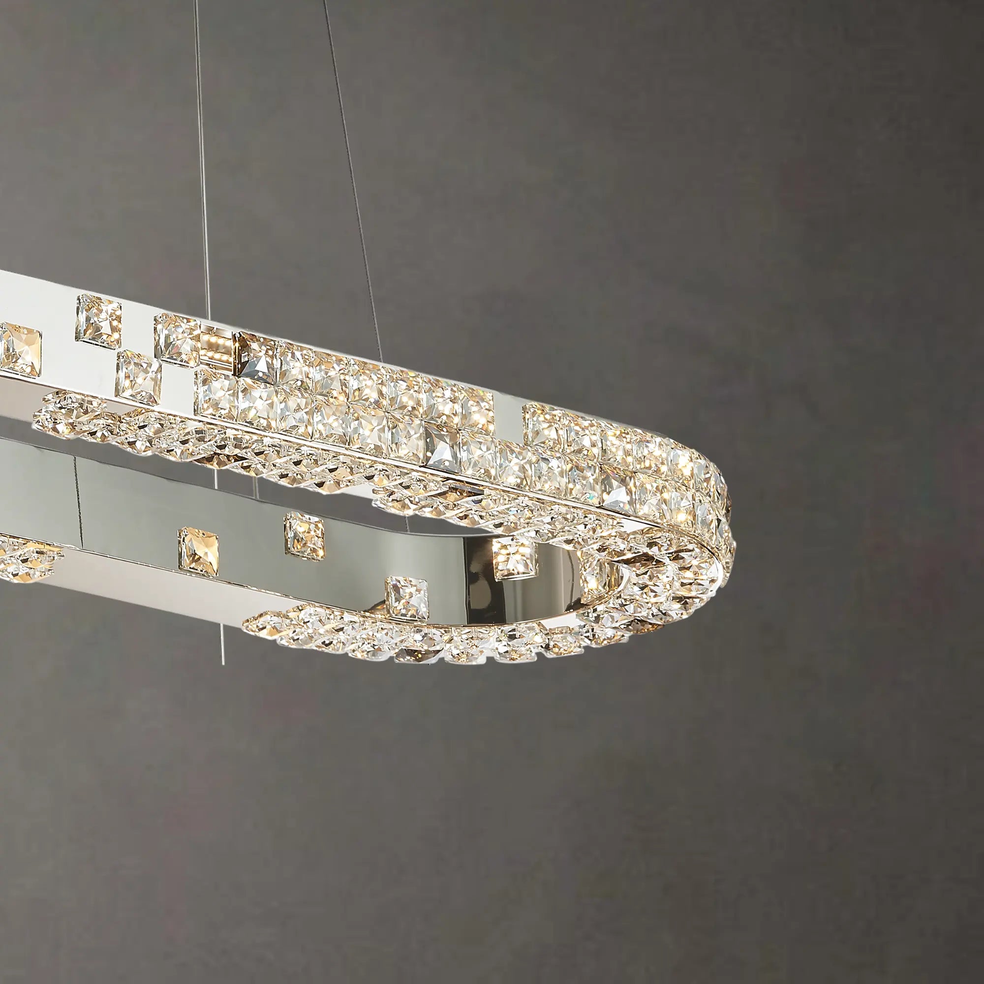 LUMIÉRE DE CARTIER OVAL CHANDELIER