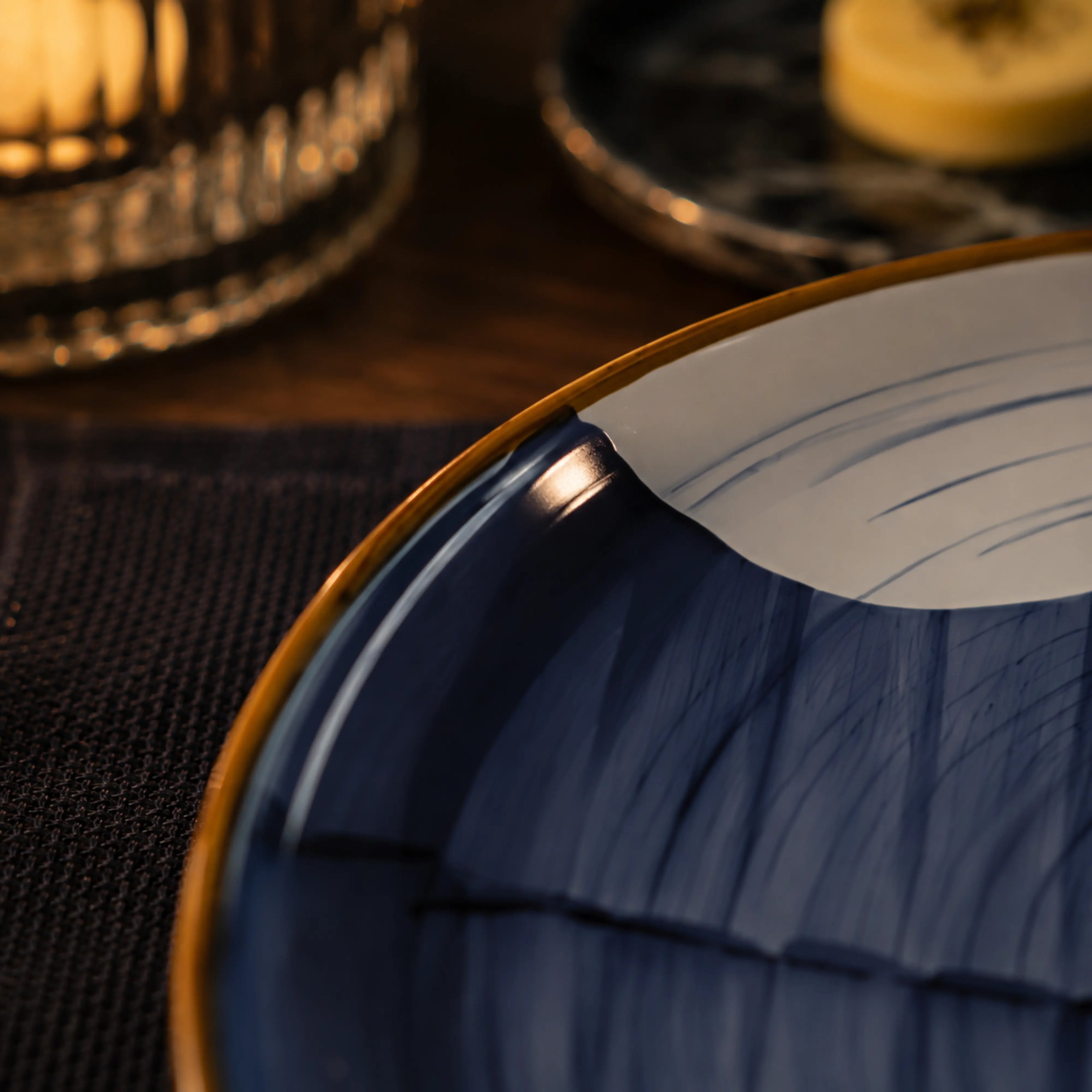 EMILIA SORA PLATE