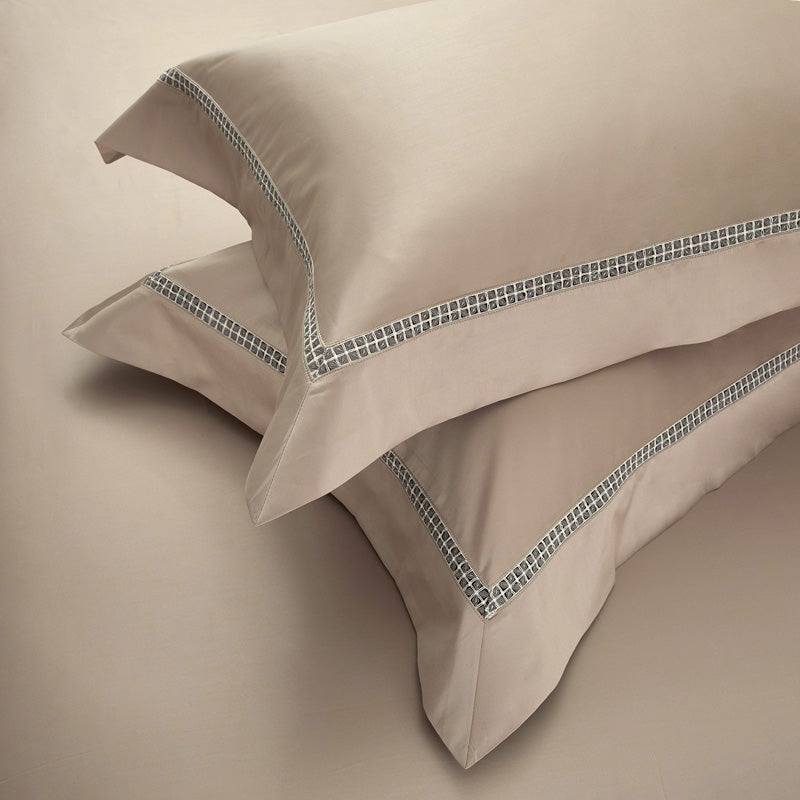 MARION DUVET COVER & SHAMS 1400TC