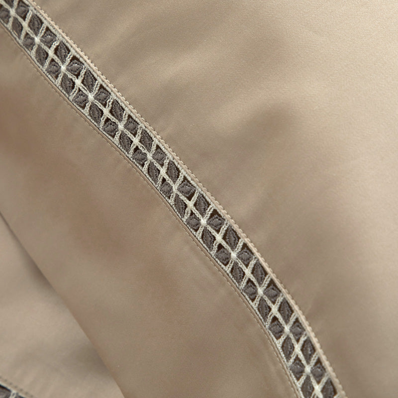 MARION DUVET COVER & SHAMS 1400TC