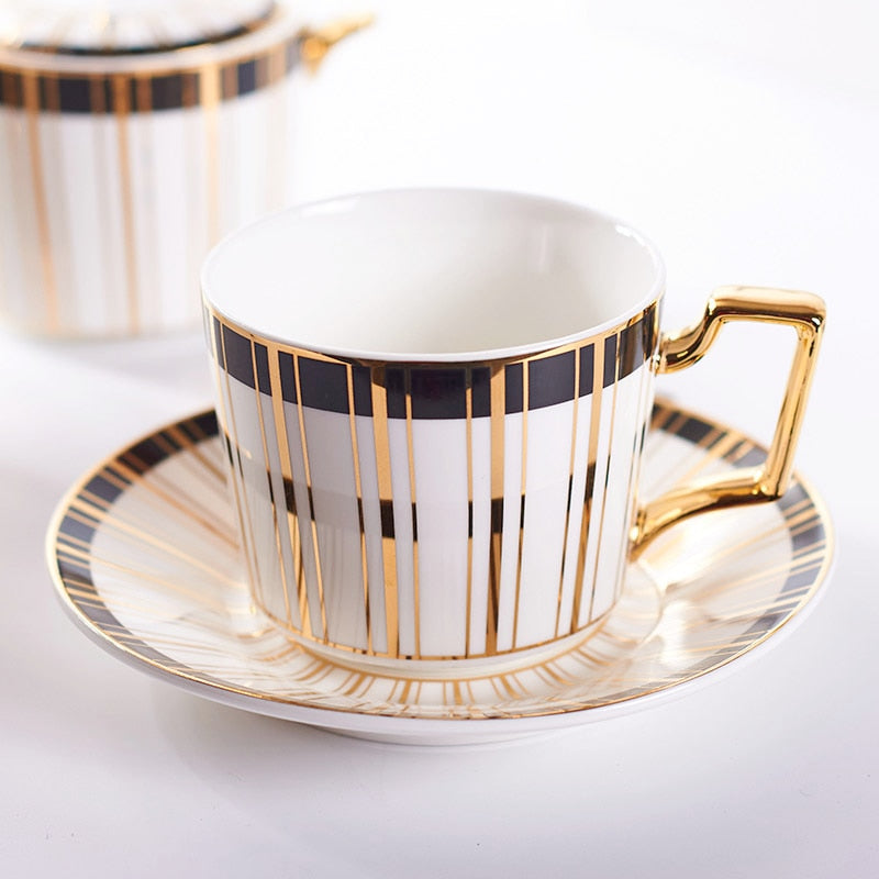 RIPPINGTON TEACUP COLLECTION SET