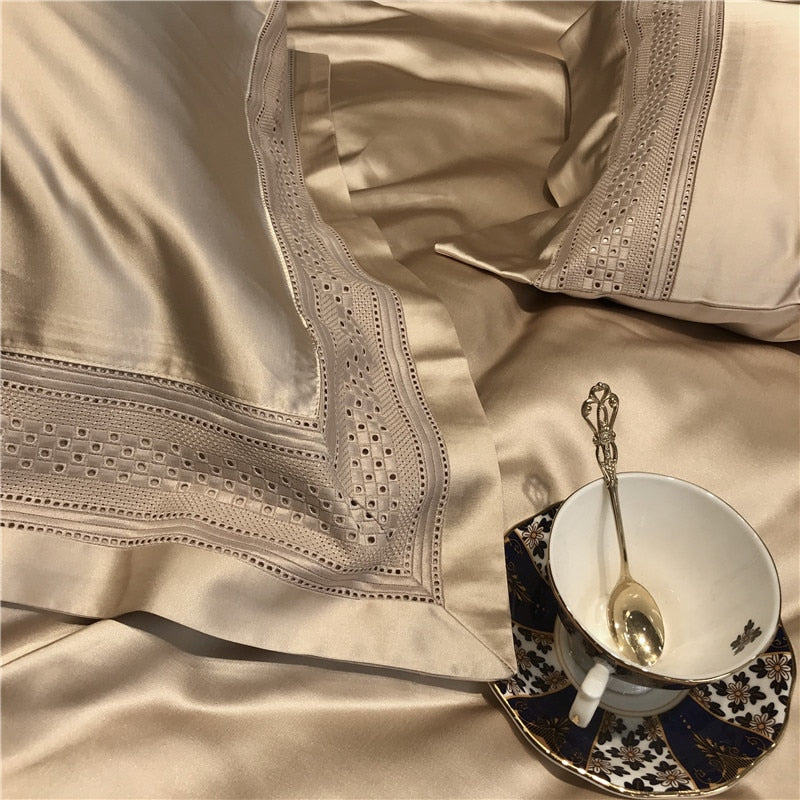 CYPRUS DUVET COVER & SHAMS 600TC