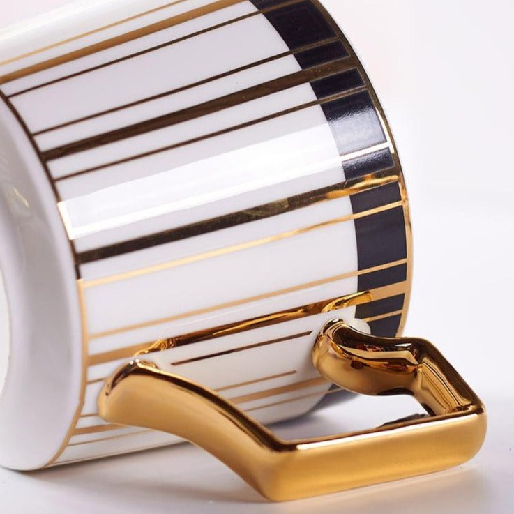 RIPPINGTON TEACUP COLLECTION SET