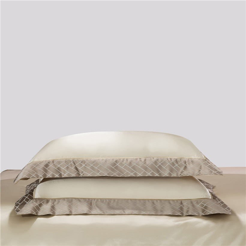 RILEY PREMIUM DUVET COVER & SHAMS 1000TC