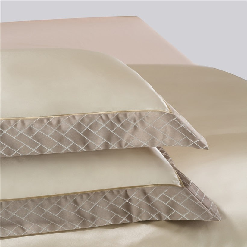 RILEY PREMIUM DUVET COVER & SHAMS 1000TC