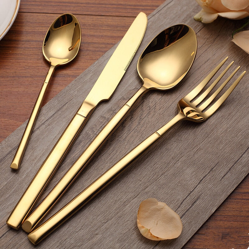 ITALIAN CUTLERY SET