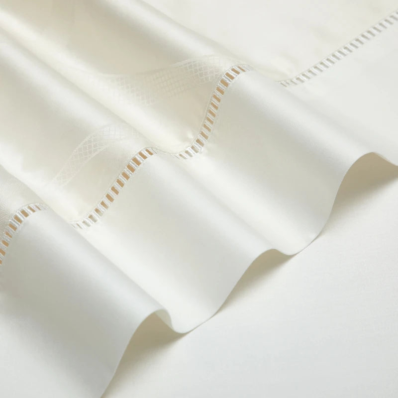 DITSY PREMIUM DUVET COVER & SHAMS 1000TC