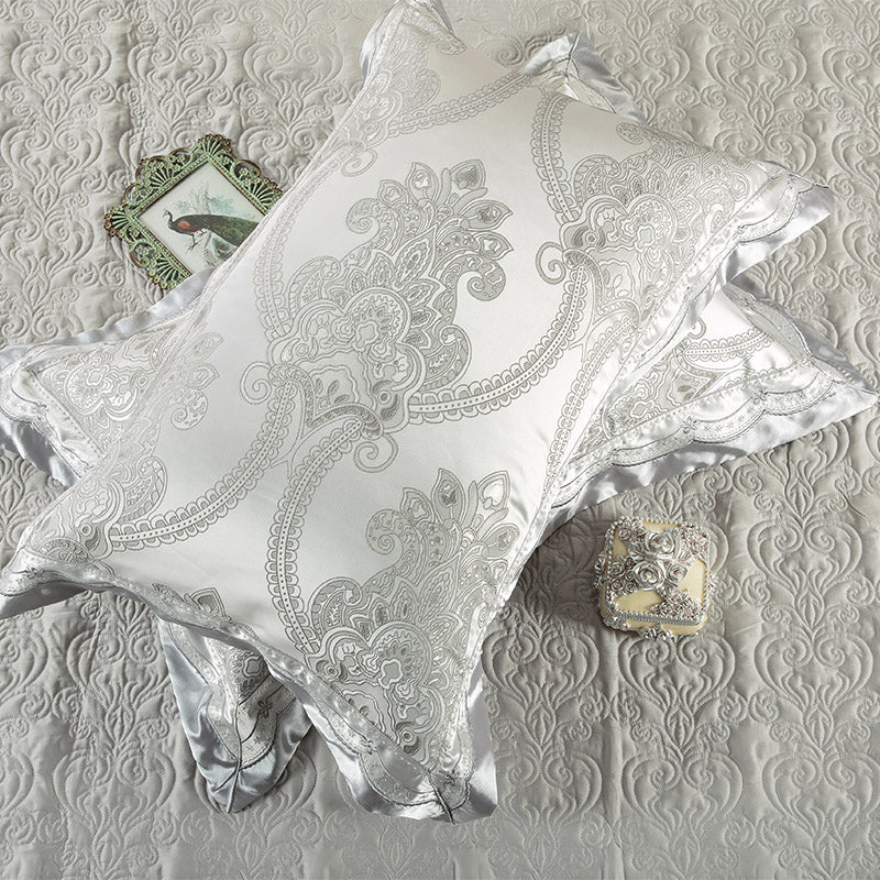 VICTORIAN LUXURY DUVET COVER & SHAMS 600TC