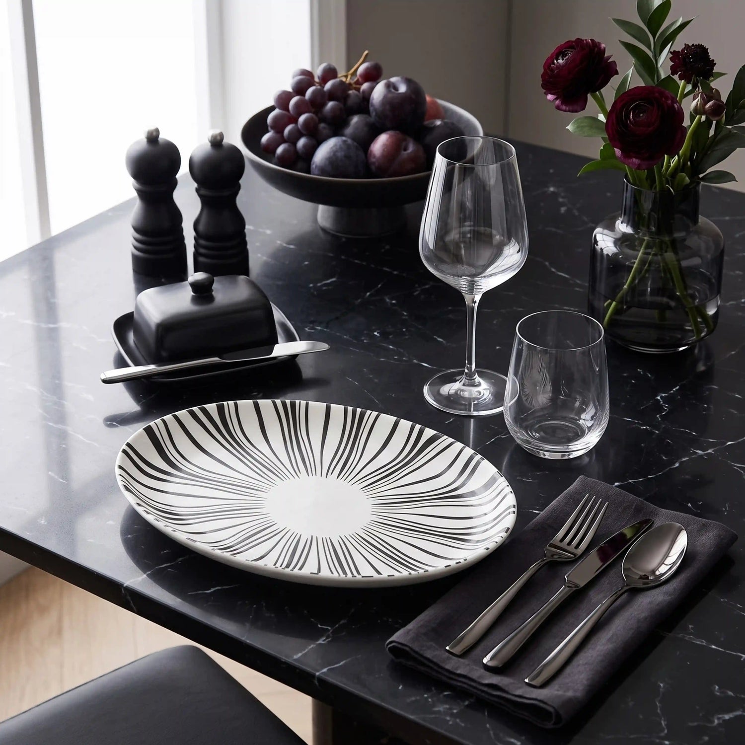 ZAPHIRE BELMONT BLANC OVAL PLATE