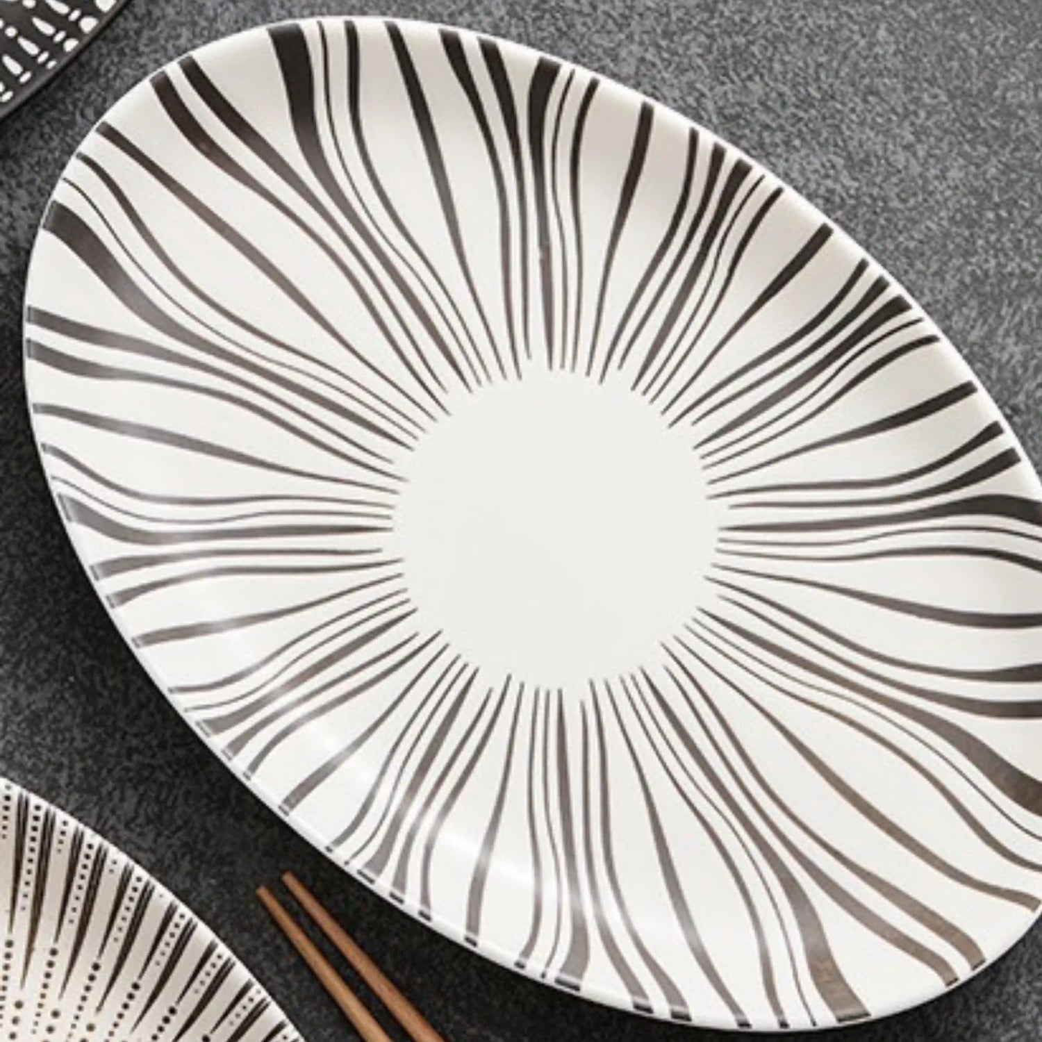 ZAPHIRE BELMONT BLANC OVAL PLATE
