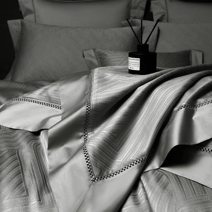 STERLING LUXE 1400 THREAD COUNT DUVET COVER &amp; SHAMS