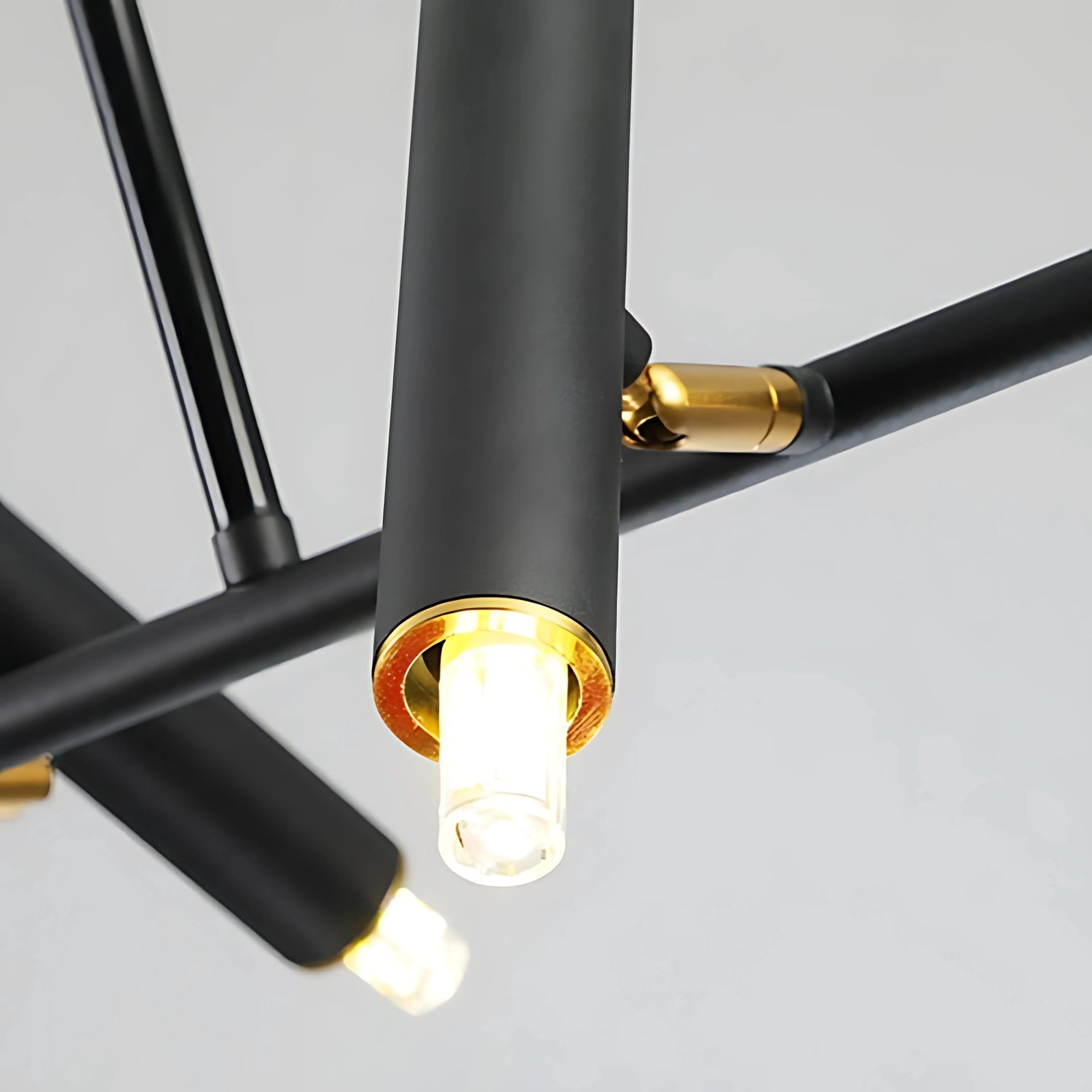 BRASERO LUMINEUX LINEAR CHANDELIER