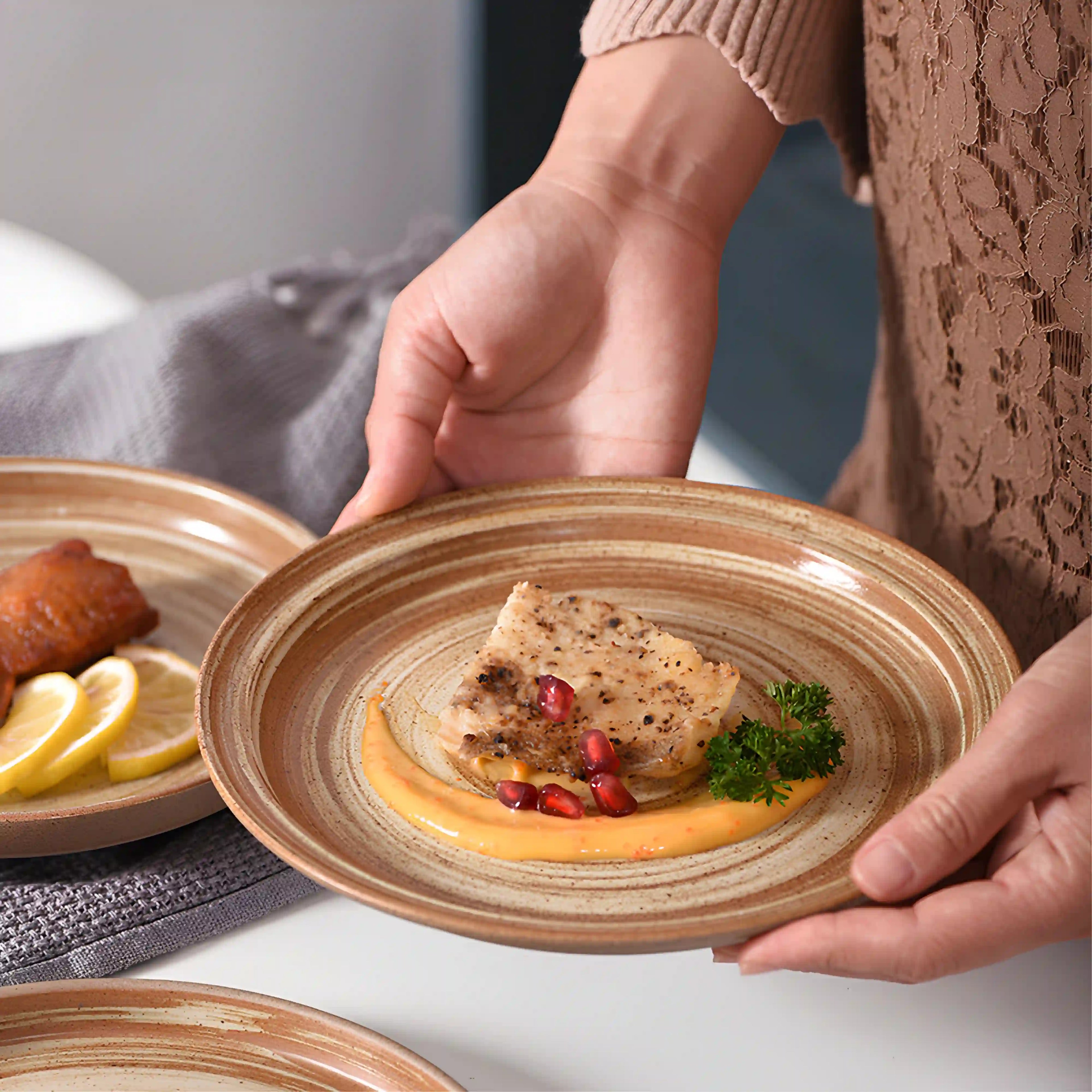 THE SANDSTONE PLATE