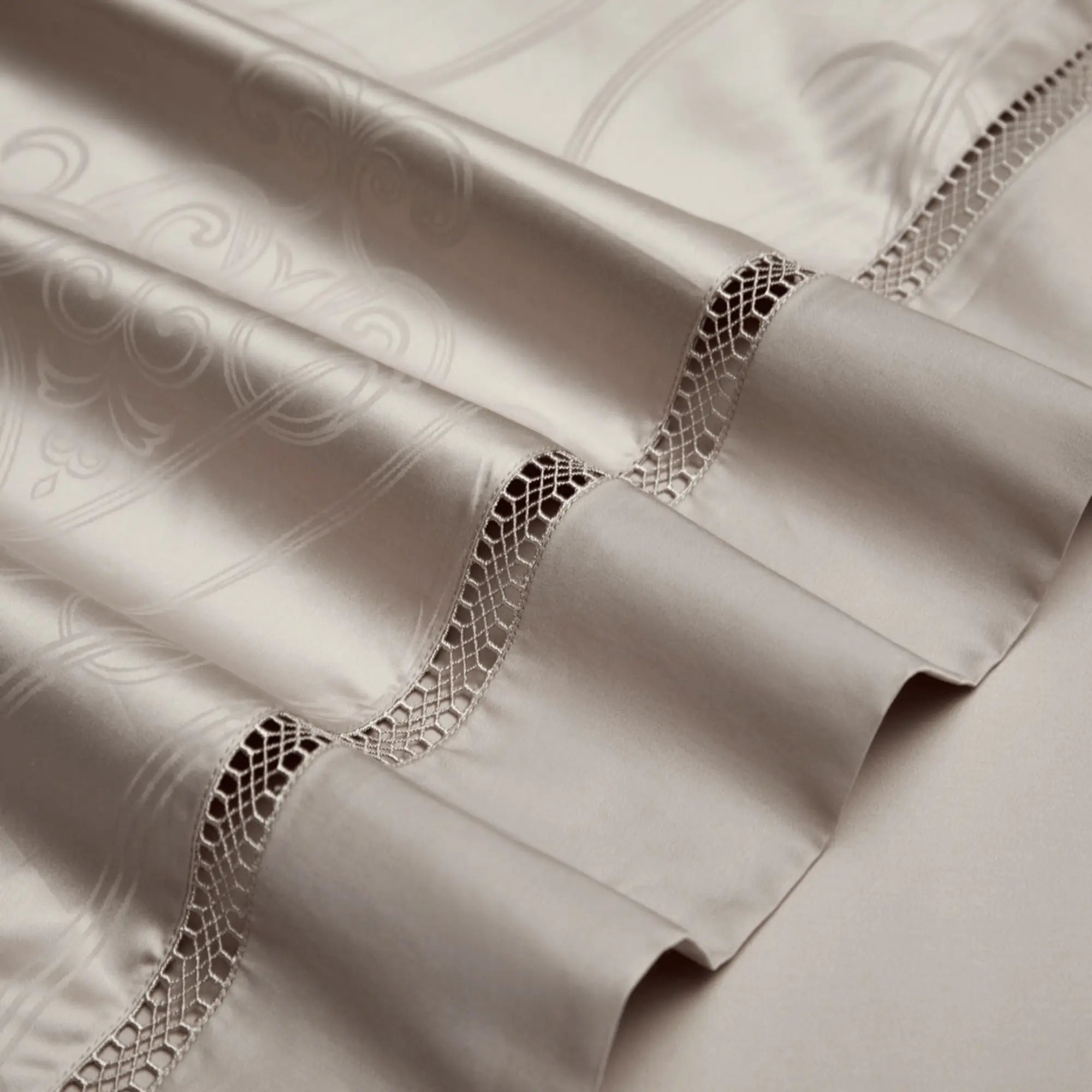 CHAMPAGNE IVORY ELEGANCE 1400 THREAD COUNT DUVET COVER &amp; SHAMS