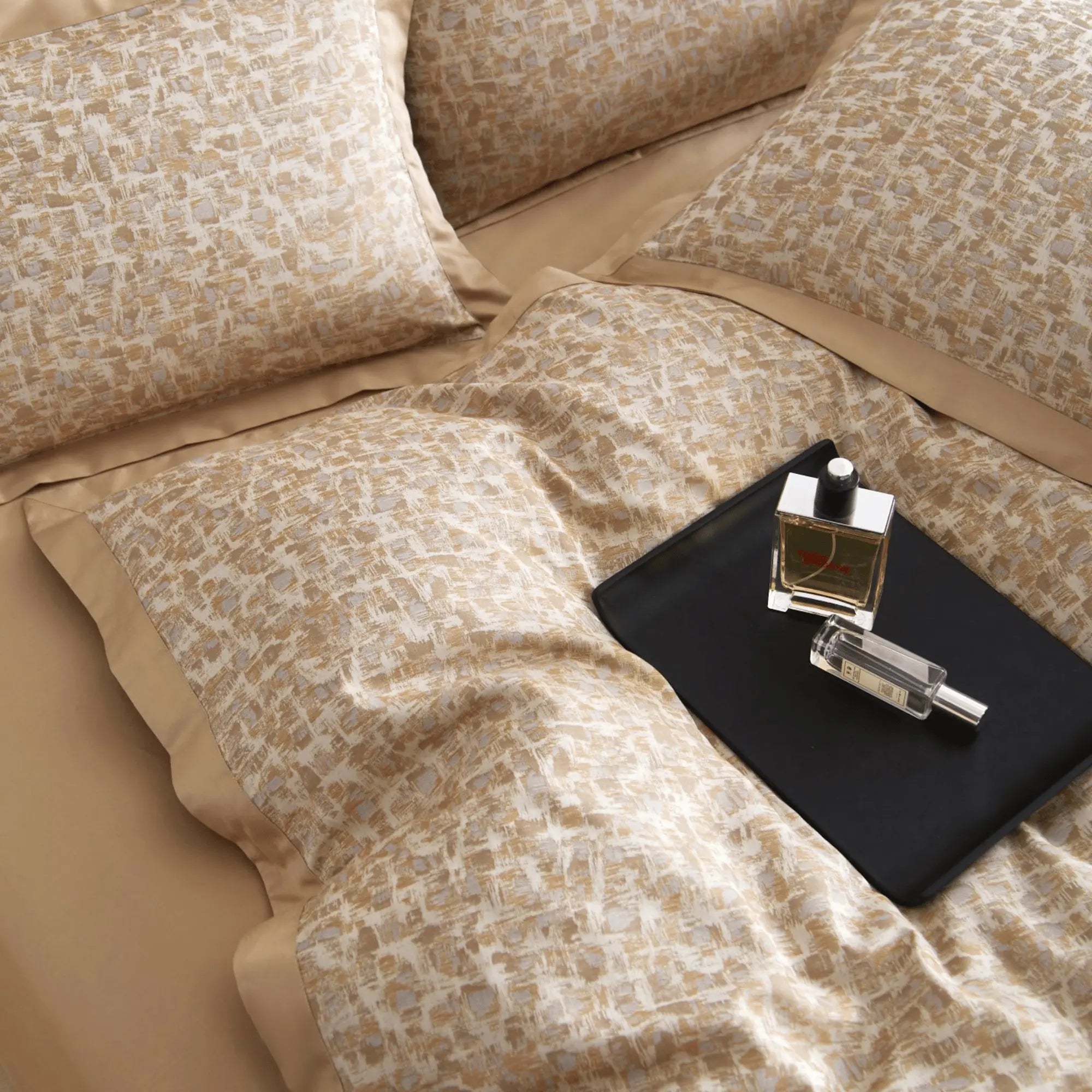 BEIGE MYSTIQUE 1000 THREAD COUNT DUVET COVER &amp; SHAMS