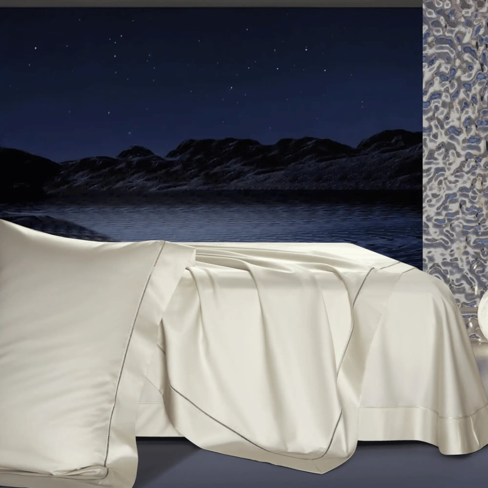 PEARL WHITE ELEGANCE 2000 THREAD COUNT DUVET COVER &amp; SHAMS