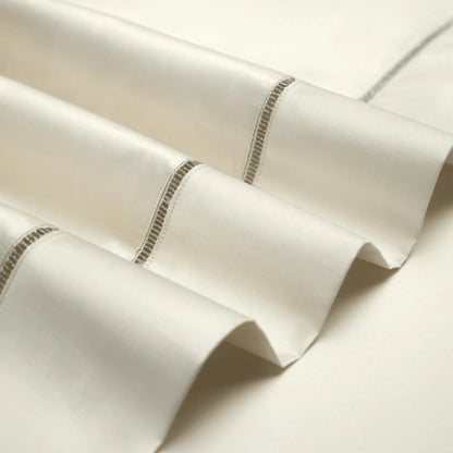 PEARL WHITE ELEGANCE 2000 THREAD COUNT DUVET COVER &amp; SHAMS