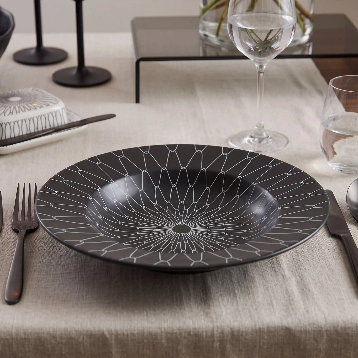ZAPPHIRE MONROE NOIR PASTA BOWL