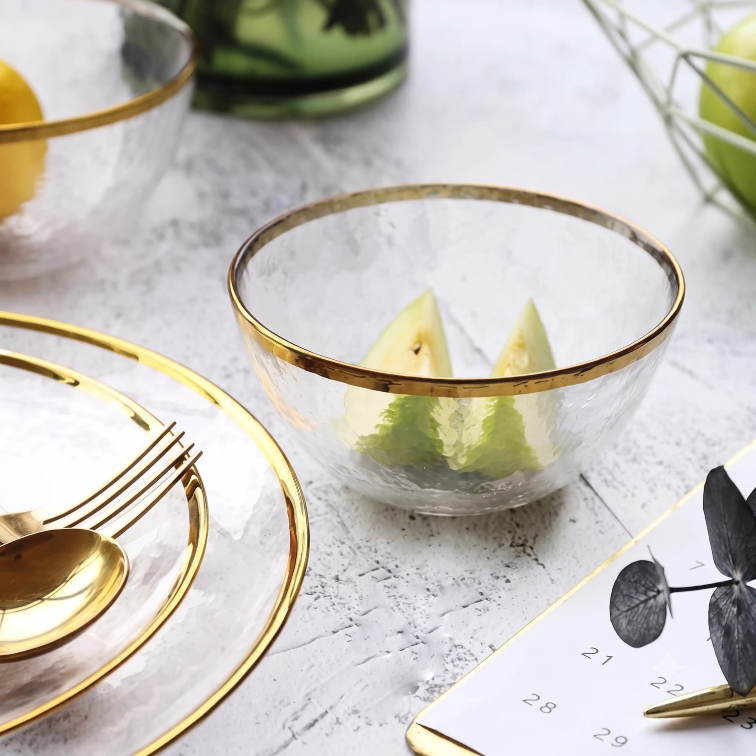 OPAQUE BOWL