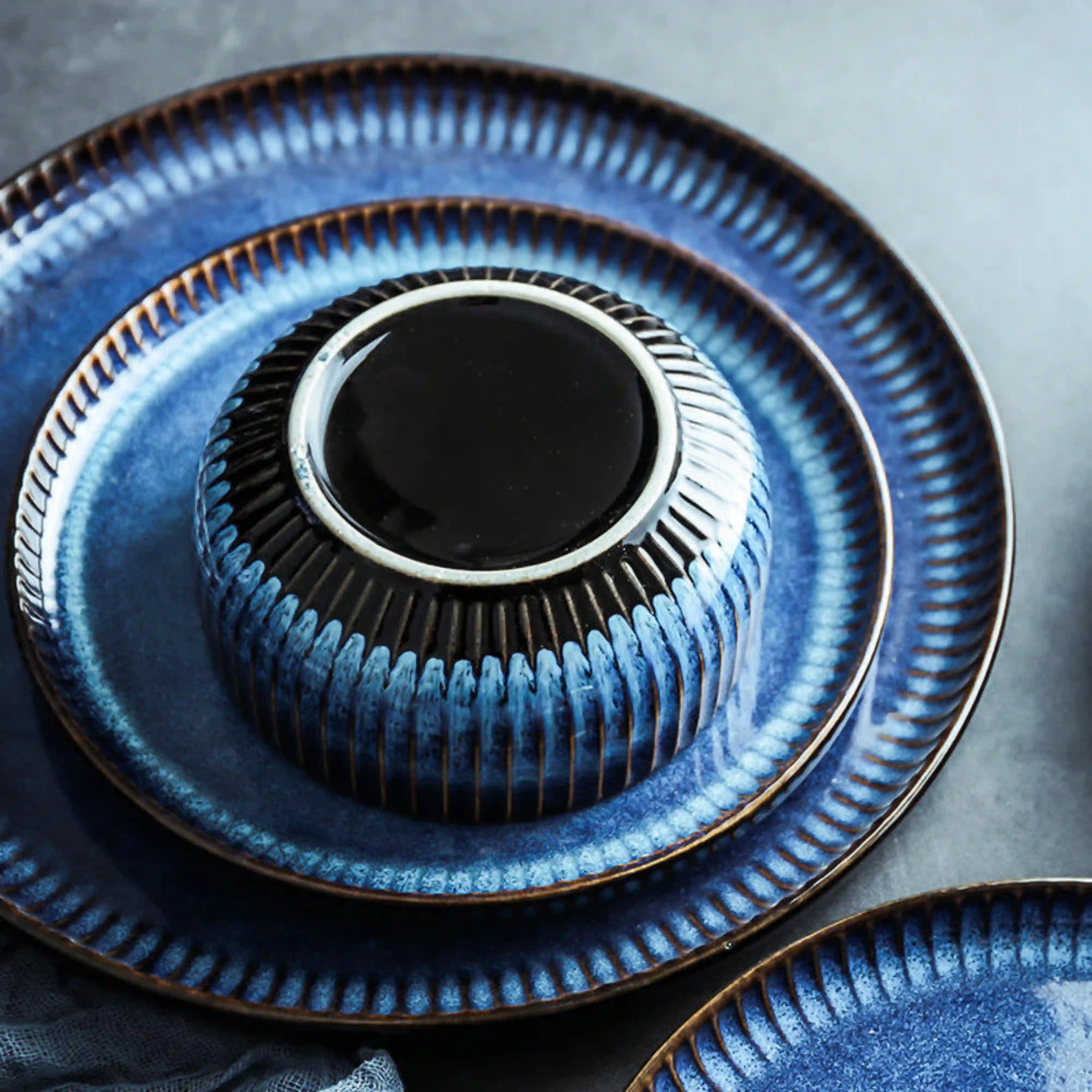 KILN RAYS DINING COLLECTION