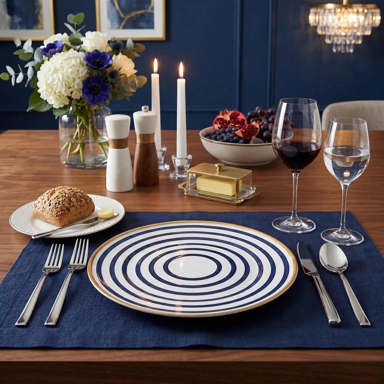 EMILIA ORBIT PLATE