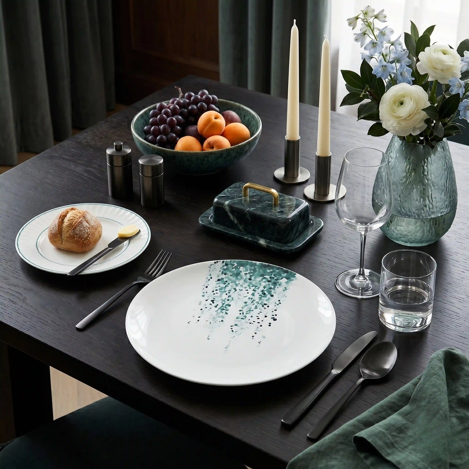 PLANTAE WISTERIA PLATE